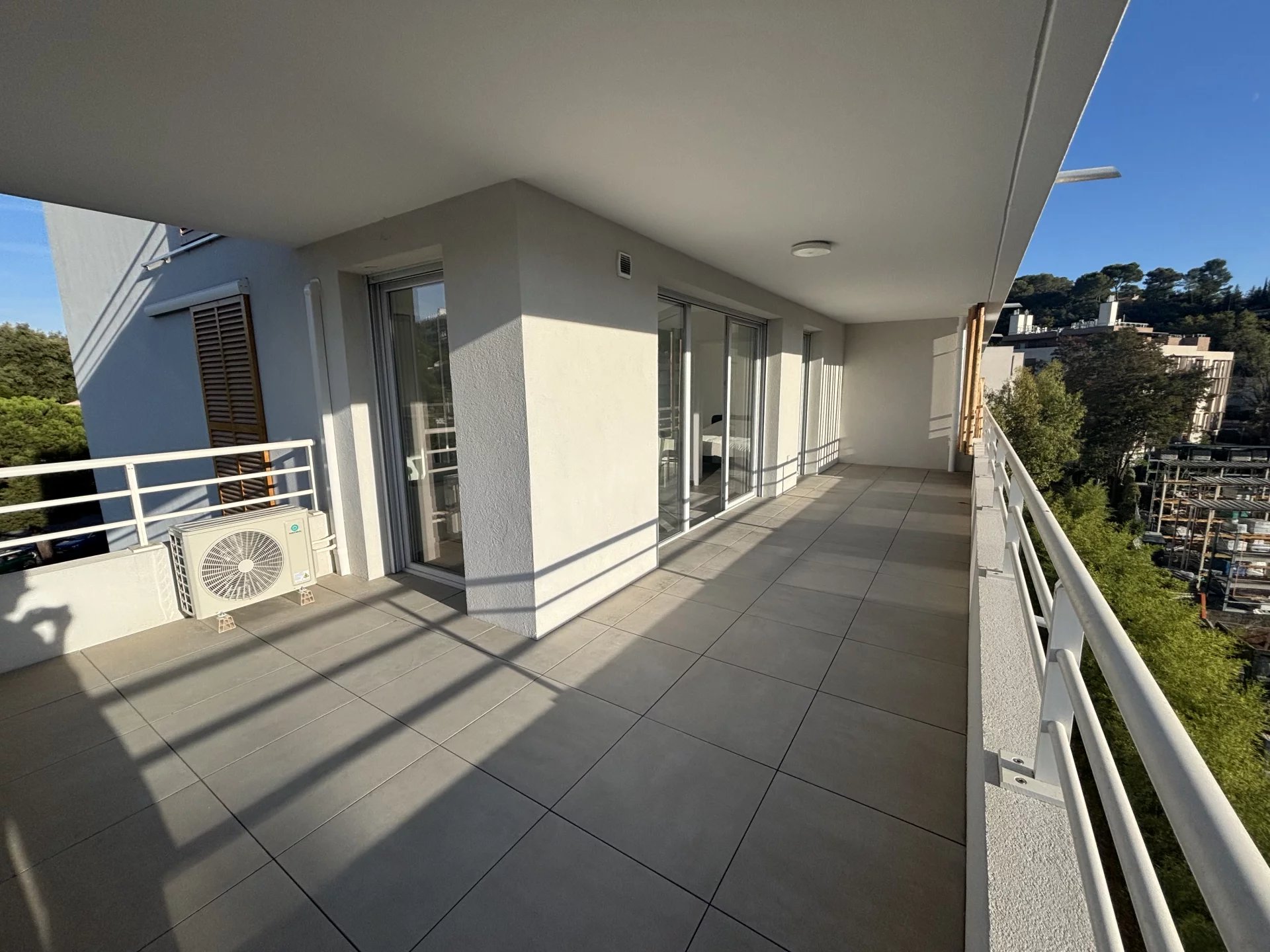 Appartement neuf 3 pièces - Double garage