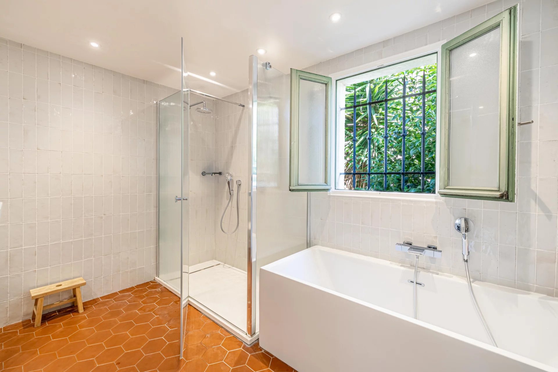 Nice - Bas Cimiez - Maison 170m² avec 4 chambres, terrasses et garage