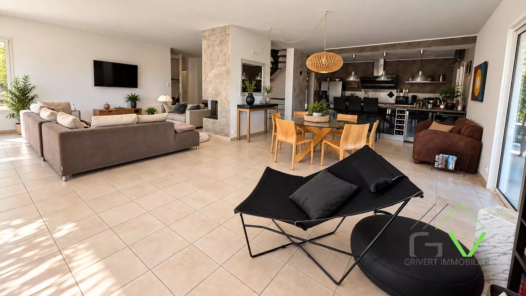 Maison contemporaine d'exception 205m2 avec piscine à Uzès