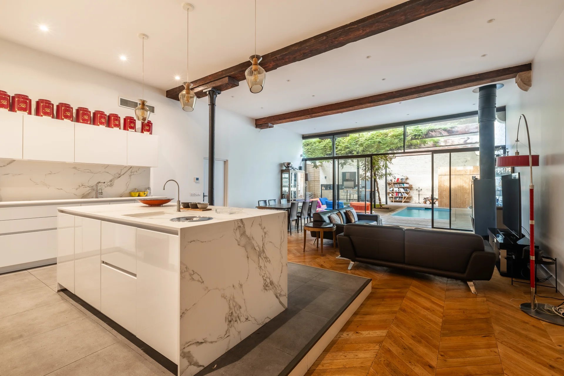 BORDEAUX CHARTRONS – HÔTEL PARTICULIER D’EXCEPTION – 412 M² – PISCINE – JARDIN