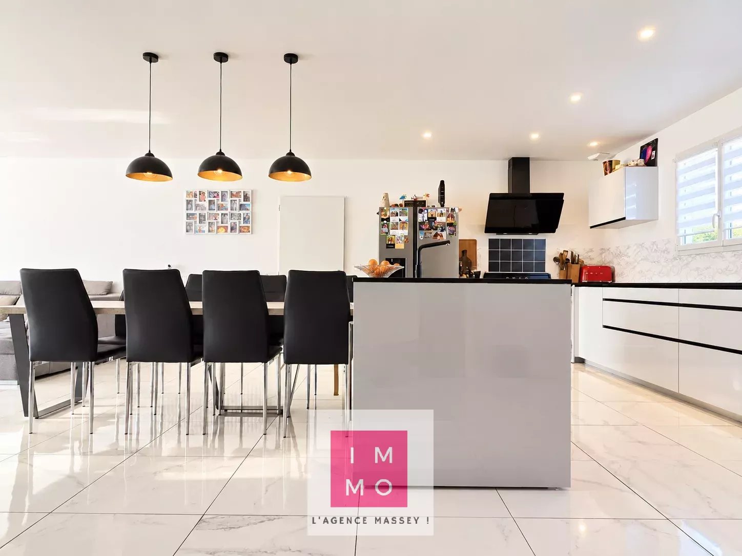 MAISON CONTEMPORAINE de PLAIN PIED 2022  avec Grand garage
