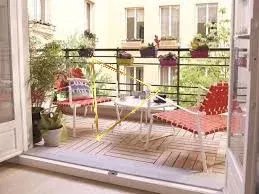 3-bedroom apartment on the 2nd floor with balcony and parking.