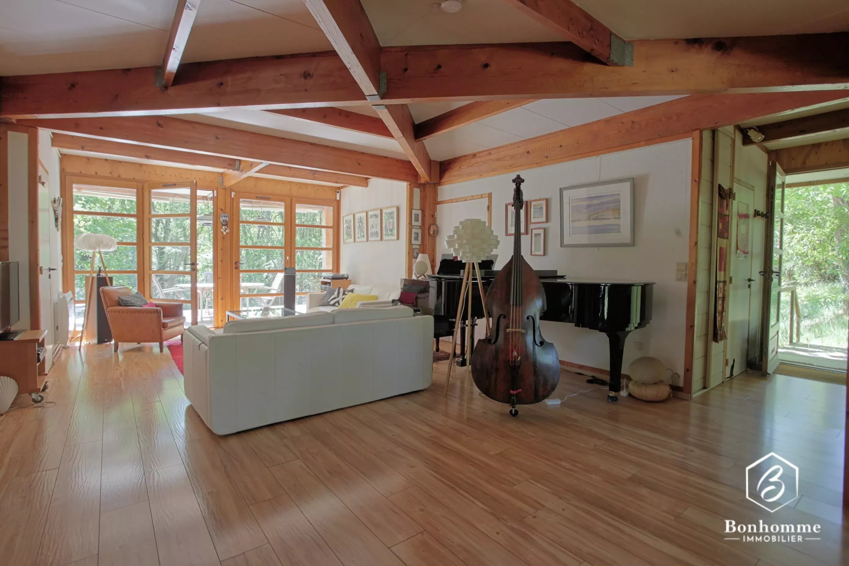 Maison 8 pièces - 210m² · Cabanac-et-Villagrains 33650