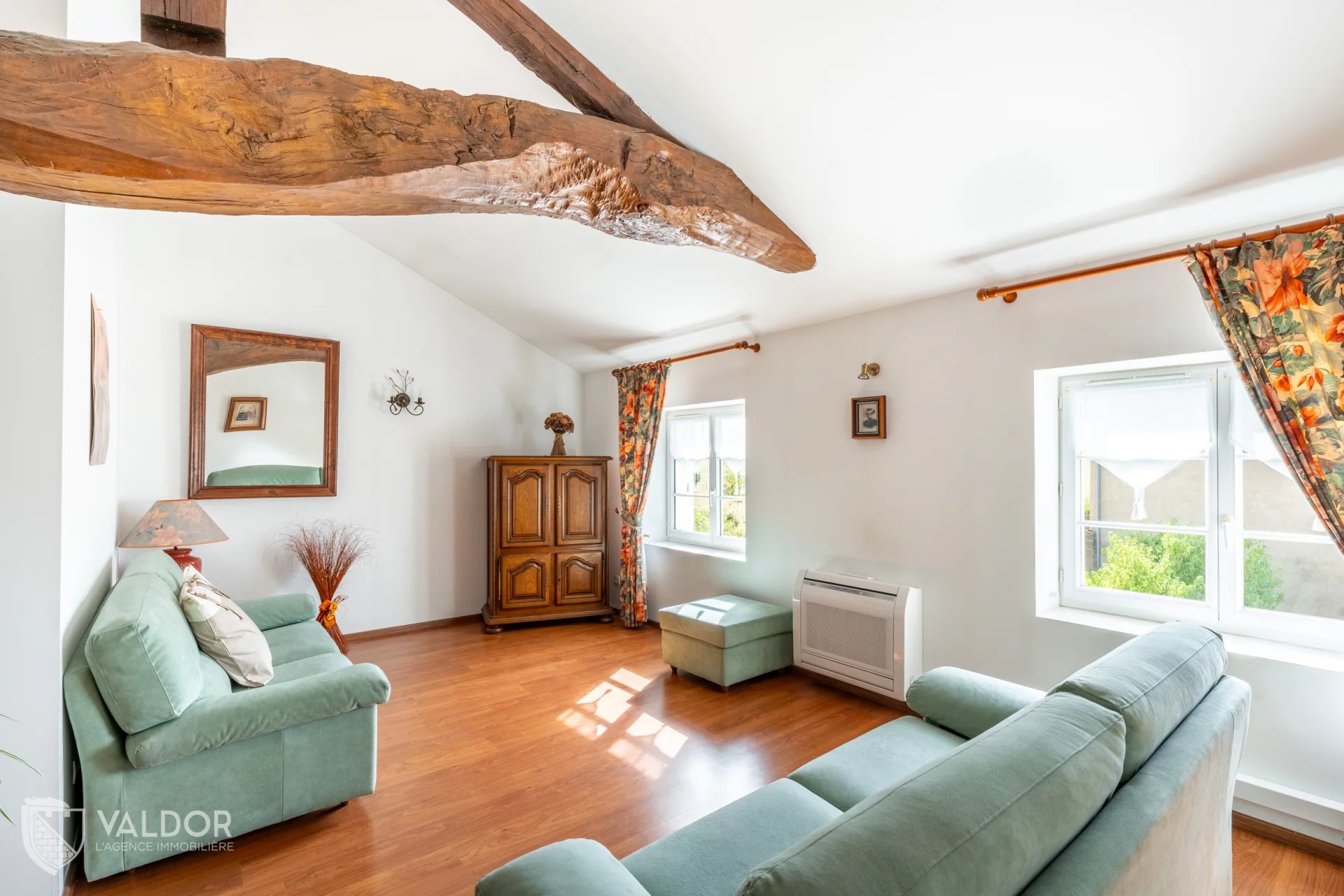 Ancien corps de ferme rénové - 121 m² habitables - Au calme