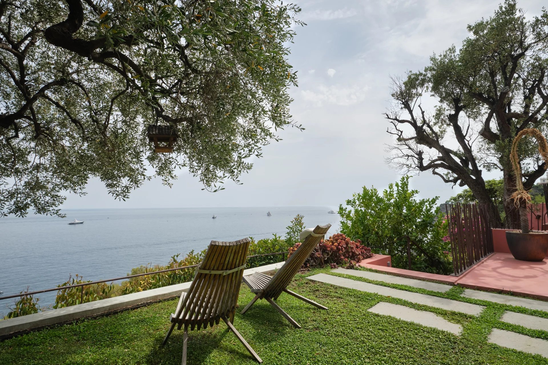 ROQUEBRUNE CAP MARTIN – VILLA CONTEMPORAINE