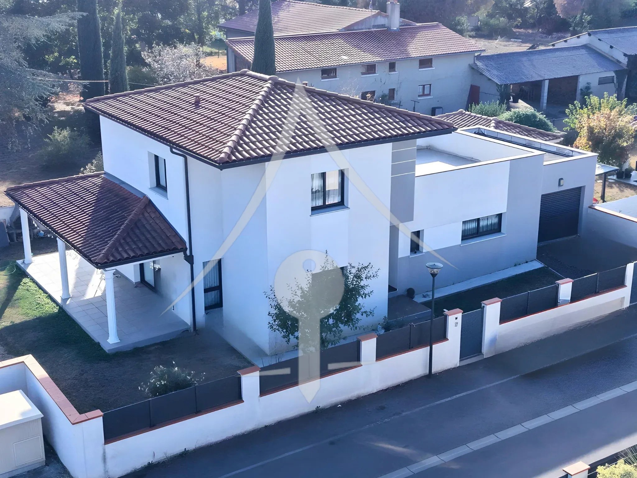 Maison contemporaine 140 m² à Longages (31410) – 4 chambres, DPE A, 2 terrasses, garage