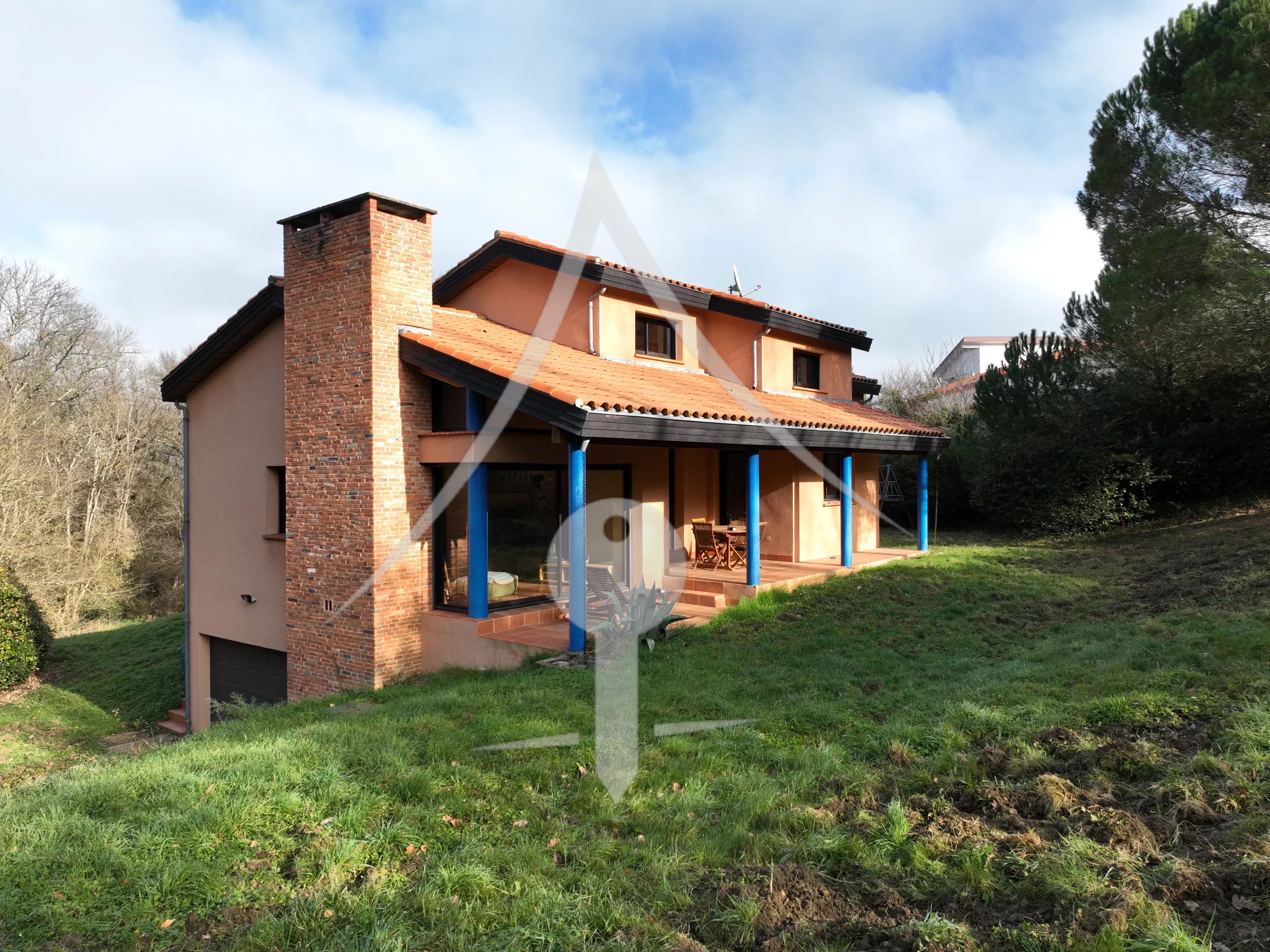 Spacious 7-Room House in Vieille-Toulouse