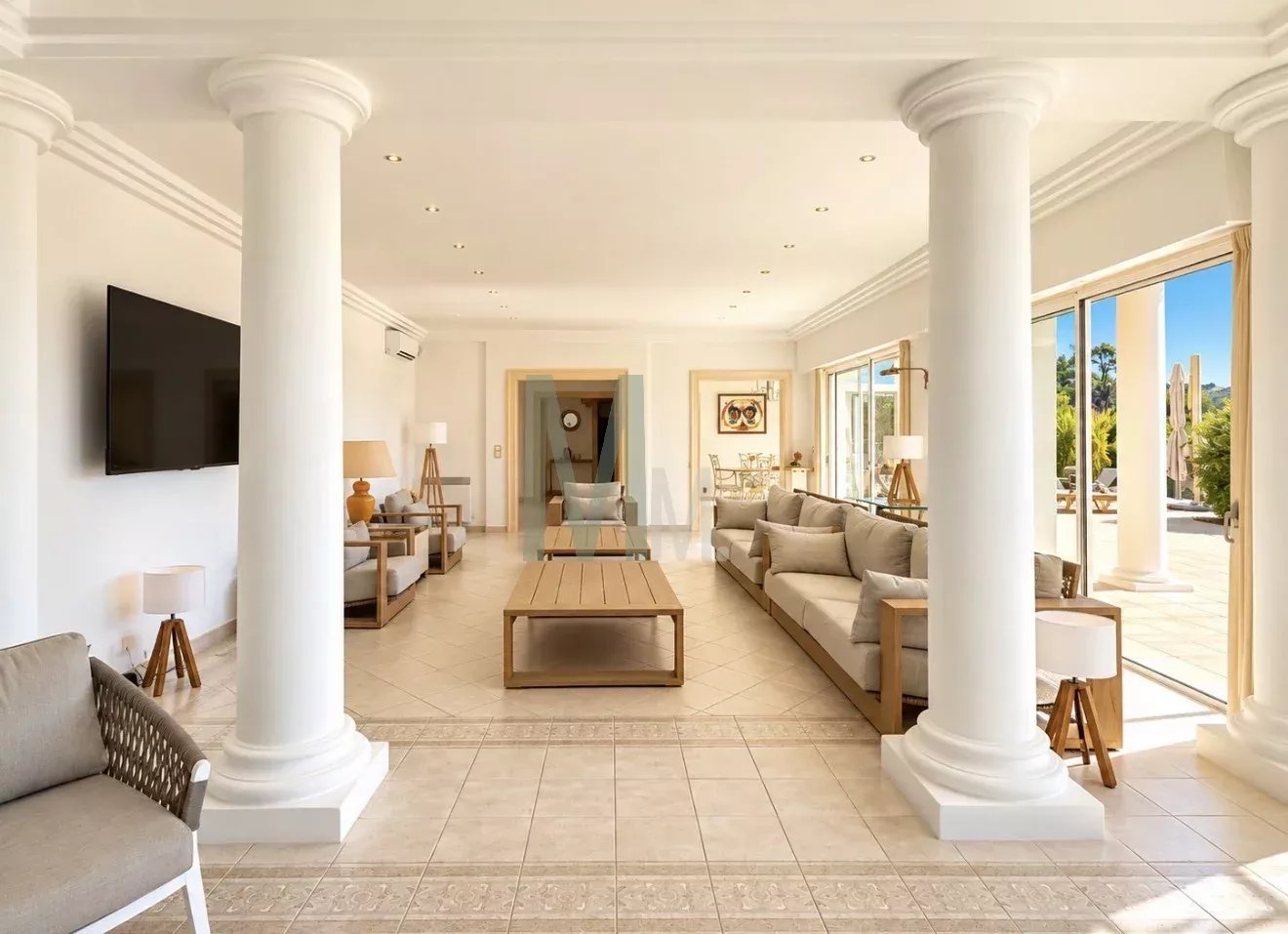 Villa vue mer avec piscine à débordement