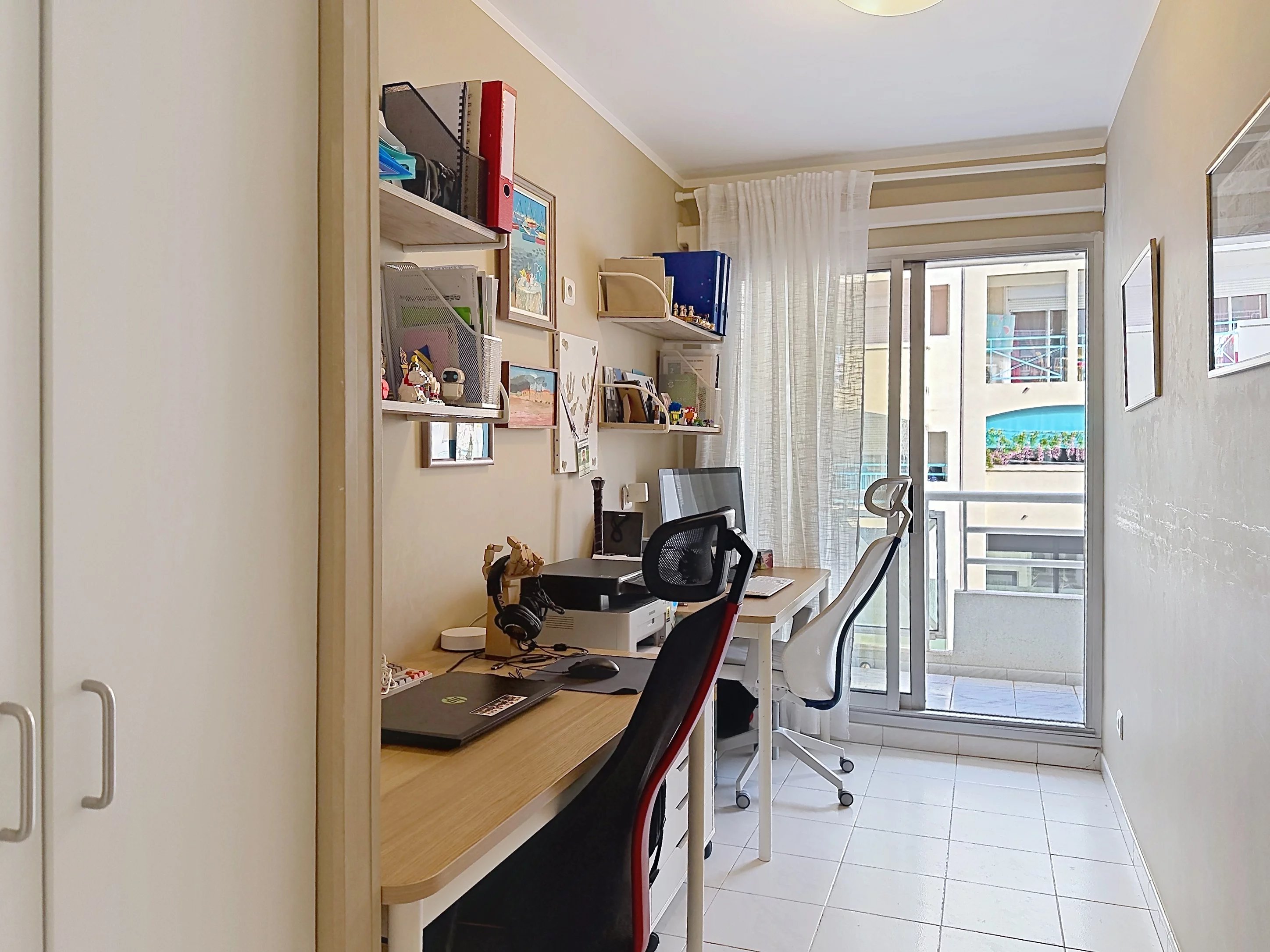 JUAN LES PINS - ENSEMBLE DE DEUX APPARTEMENTS – 102M2 - PISCINE PARC