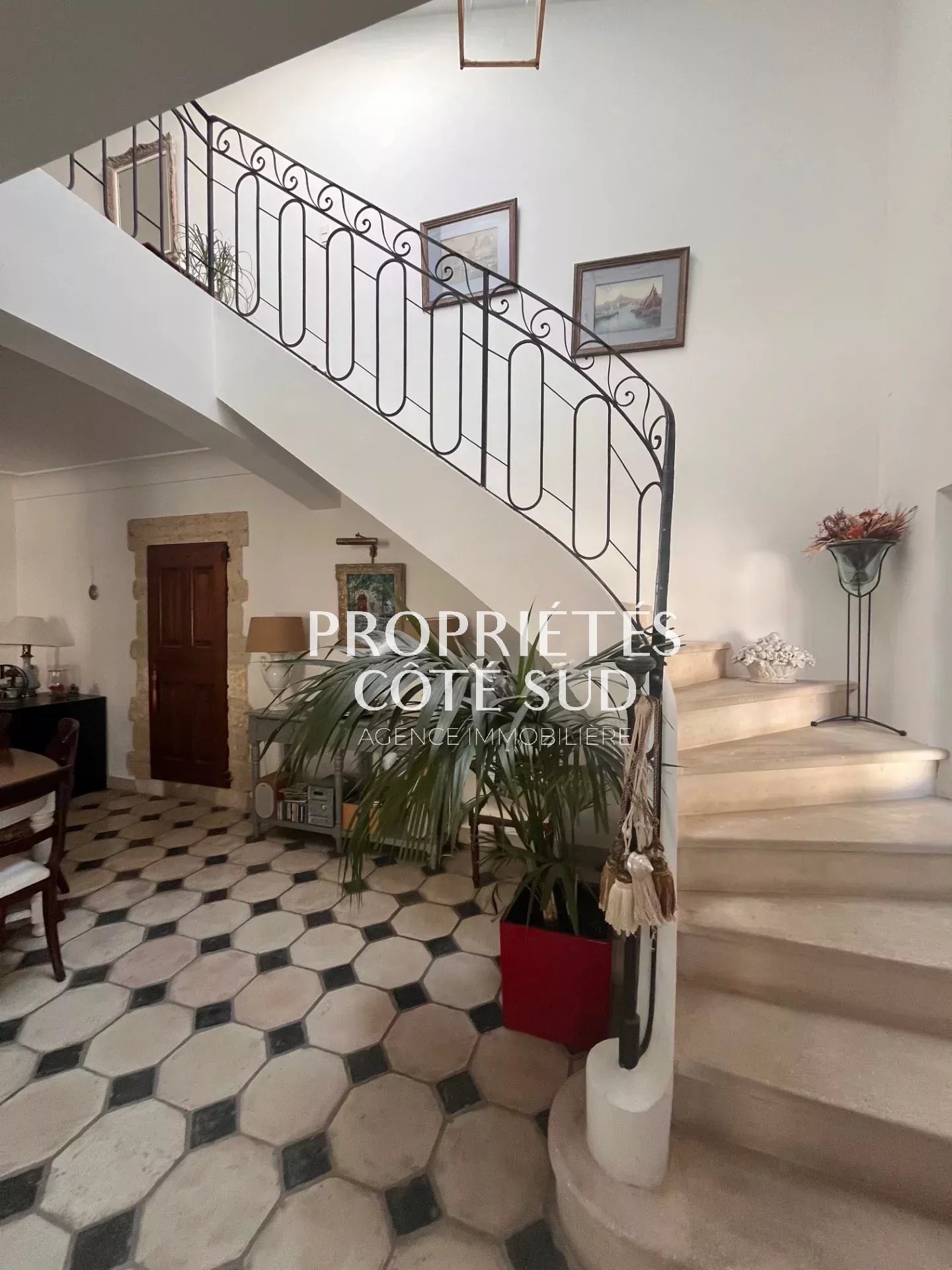 Maison de charme à Pujaut en exclusivité.
