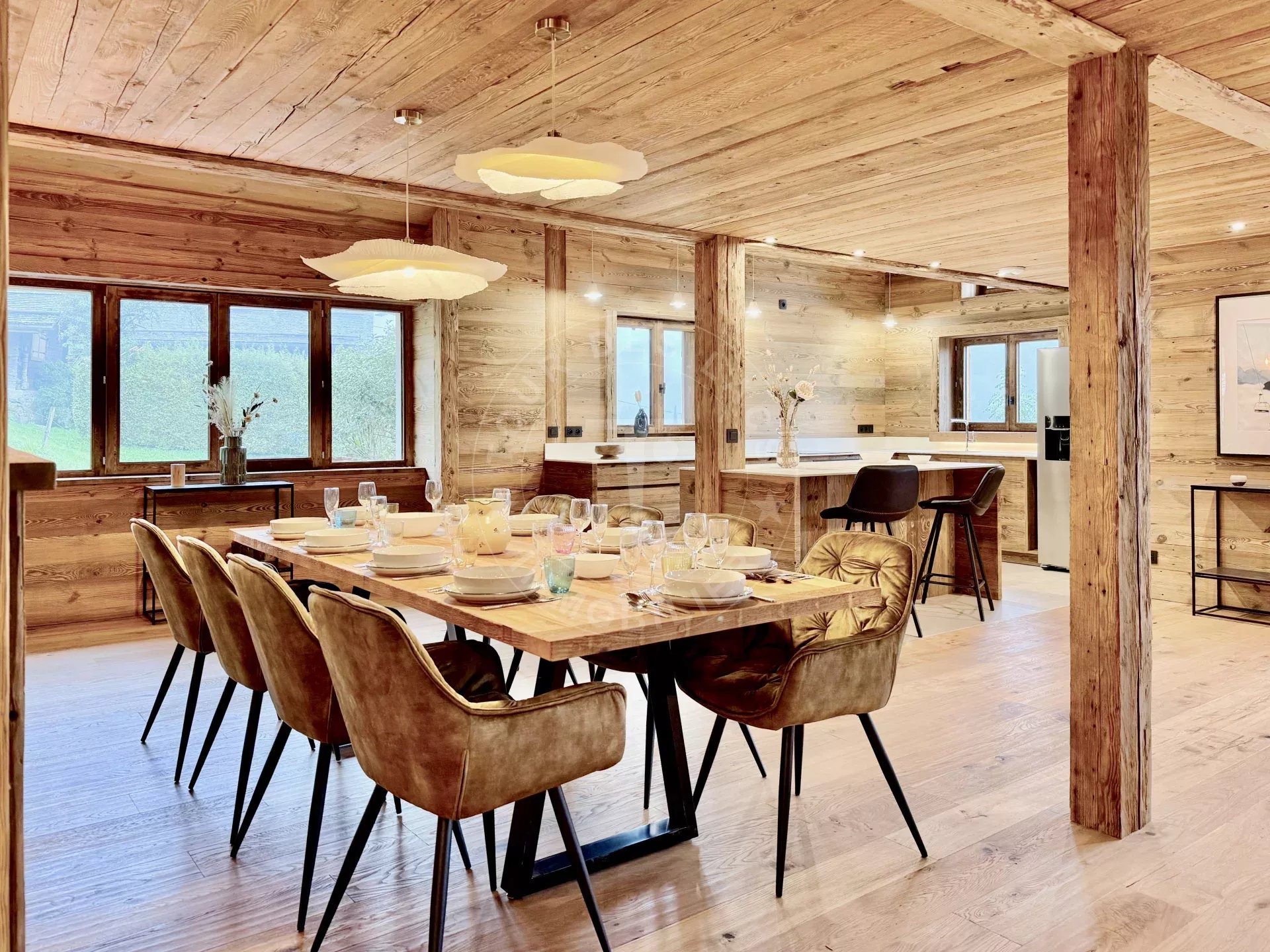 FERME RÉNOVÉE DE 280 M2 HABITABLES - FRAIS NOTAIRE REDUIT