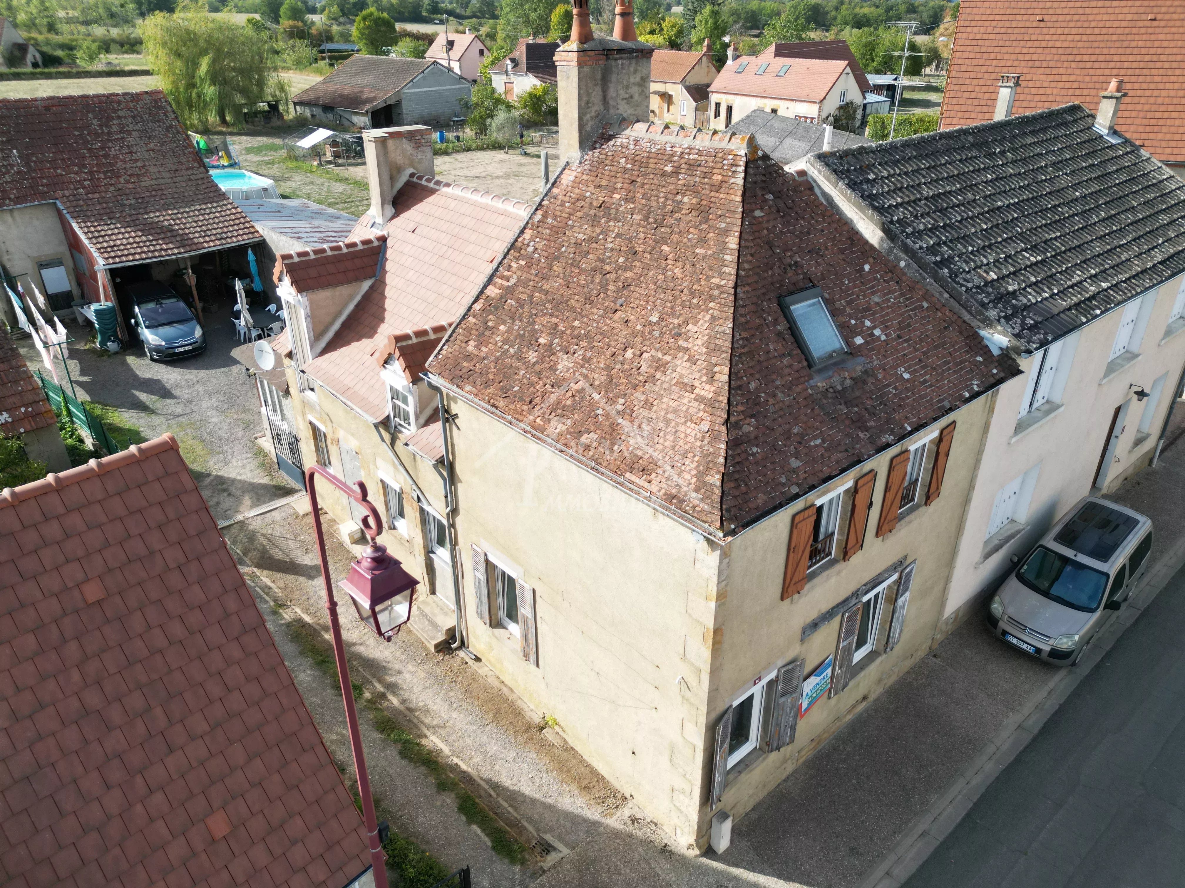 Maison familiale 5 chambres au calme – Saint-Léopardin-d'Augy