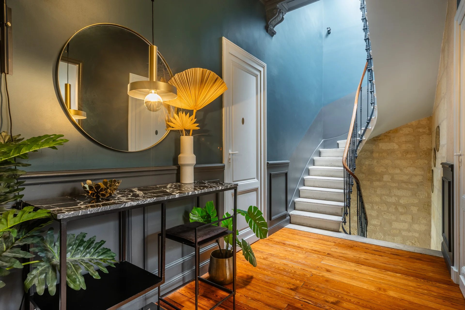 BORDEAUX CHARTRONS – HÔTEL PARTICULIER D’EXCEPTION – 412 M² – PISCINE – JARDIN