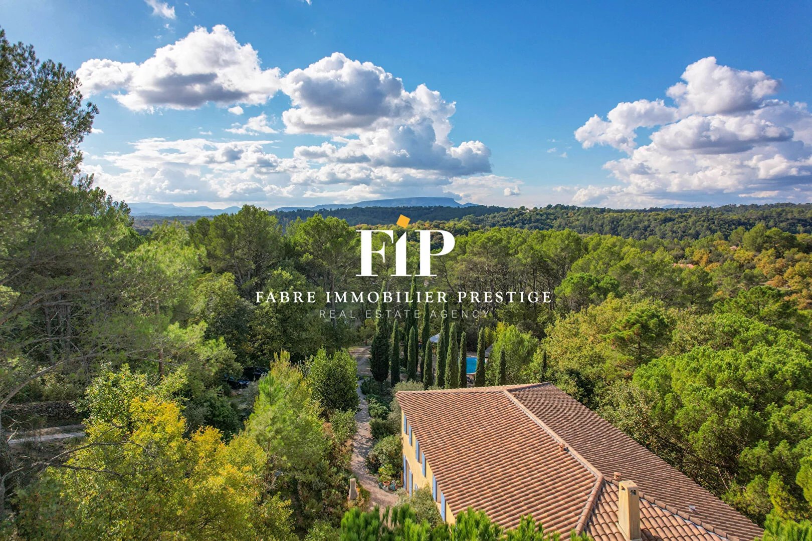 Bastide de charme à Bras 12 pièce(s) 341 m2