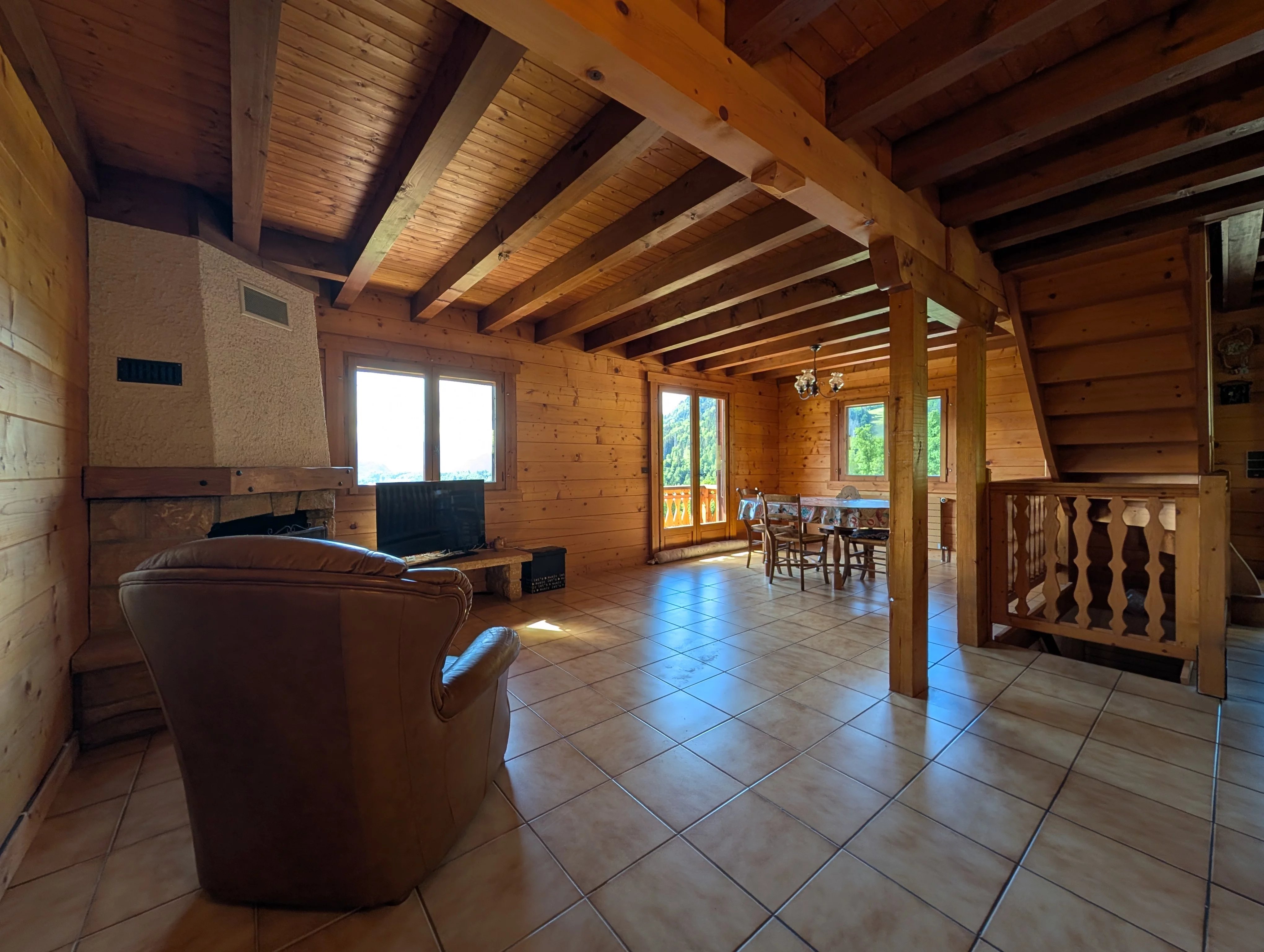 A ONNION CHALET AUTHENTIQUE FACE AU MONT-BLANC