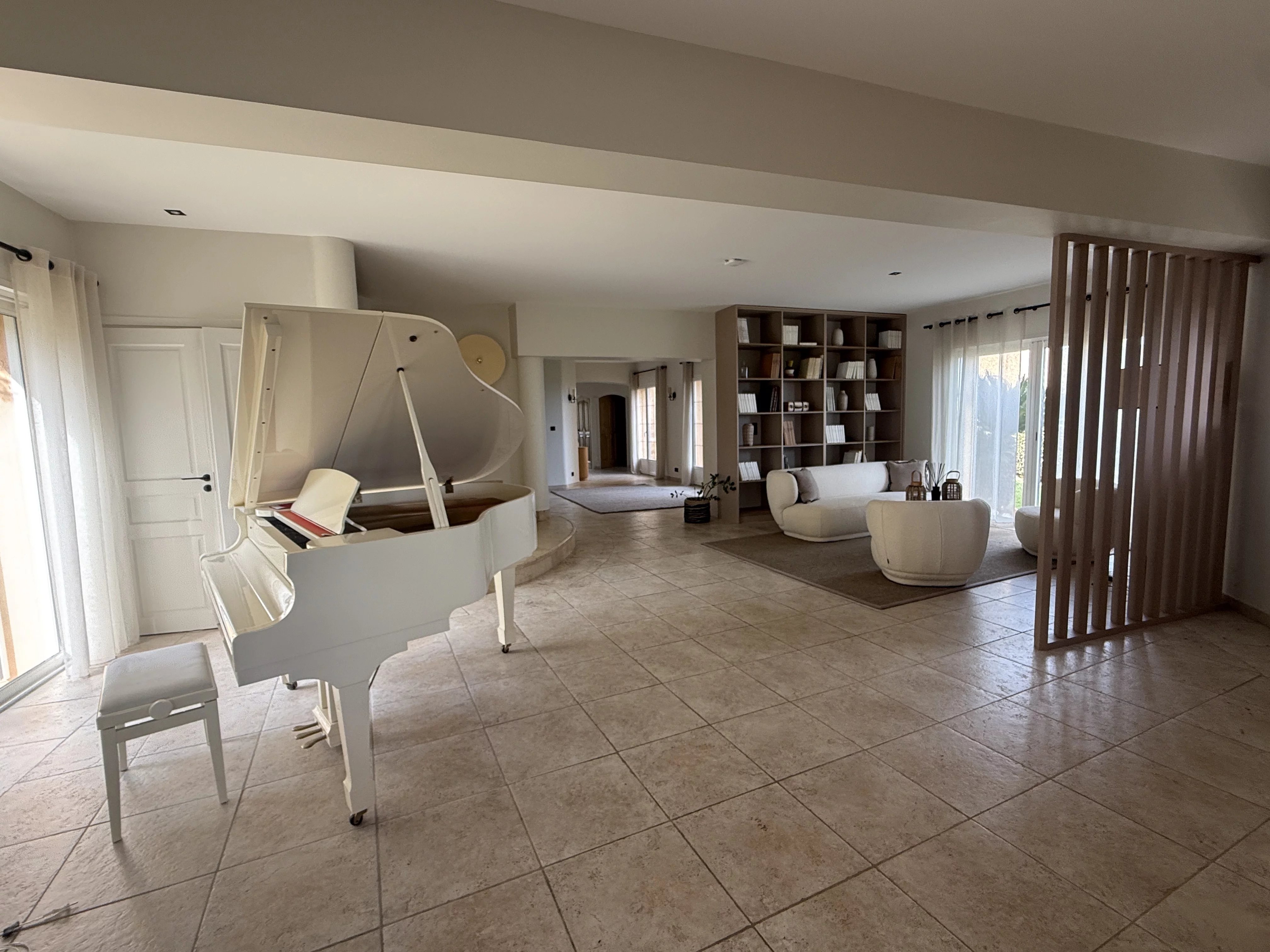 SUPERBE MAISON HAUT GRIMAUD