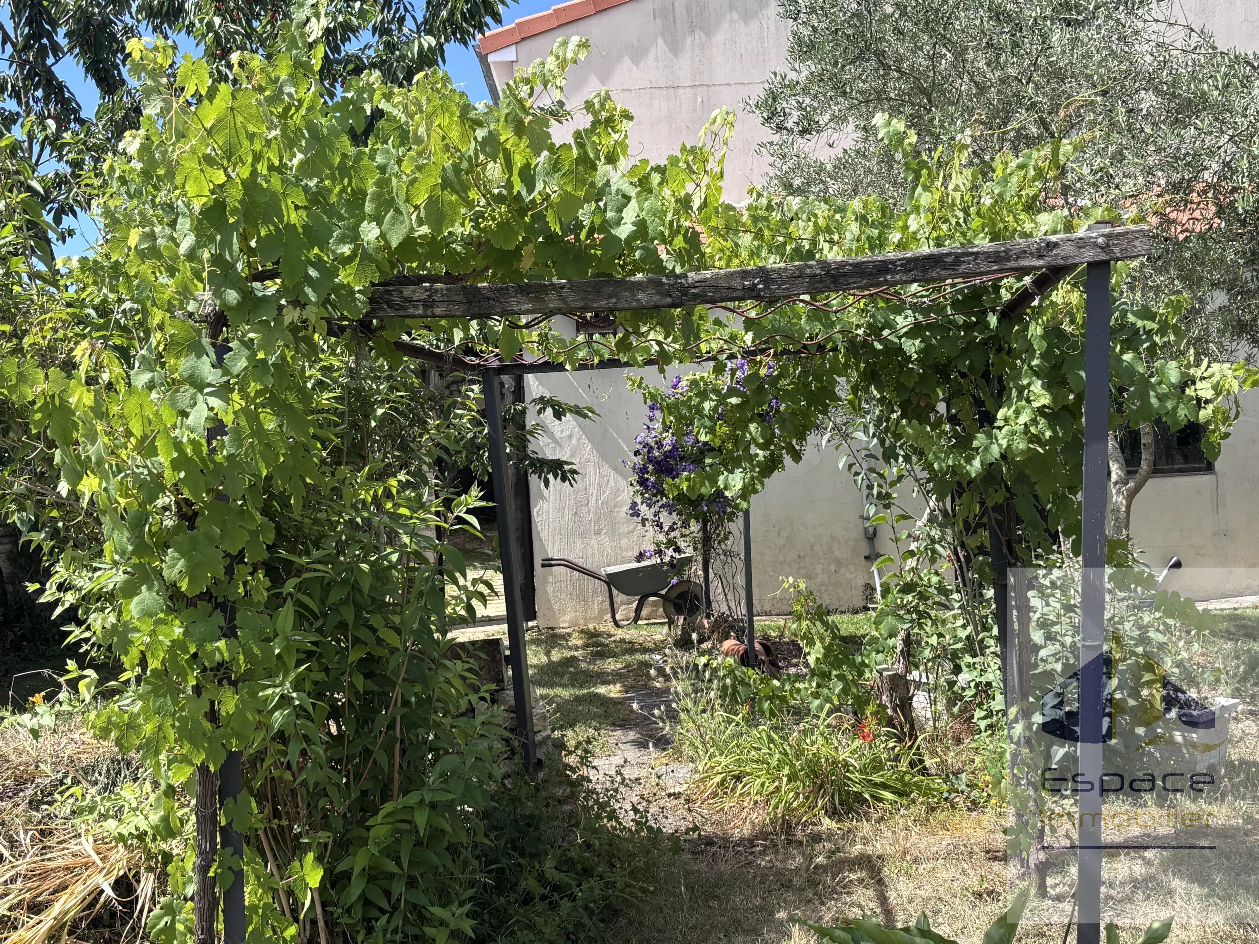 Maison familiale dans le centre d'Aigrefeuille D'Aunis