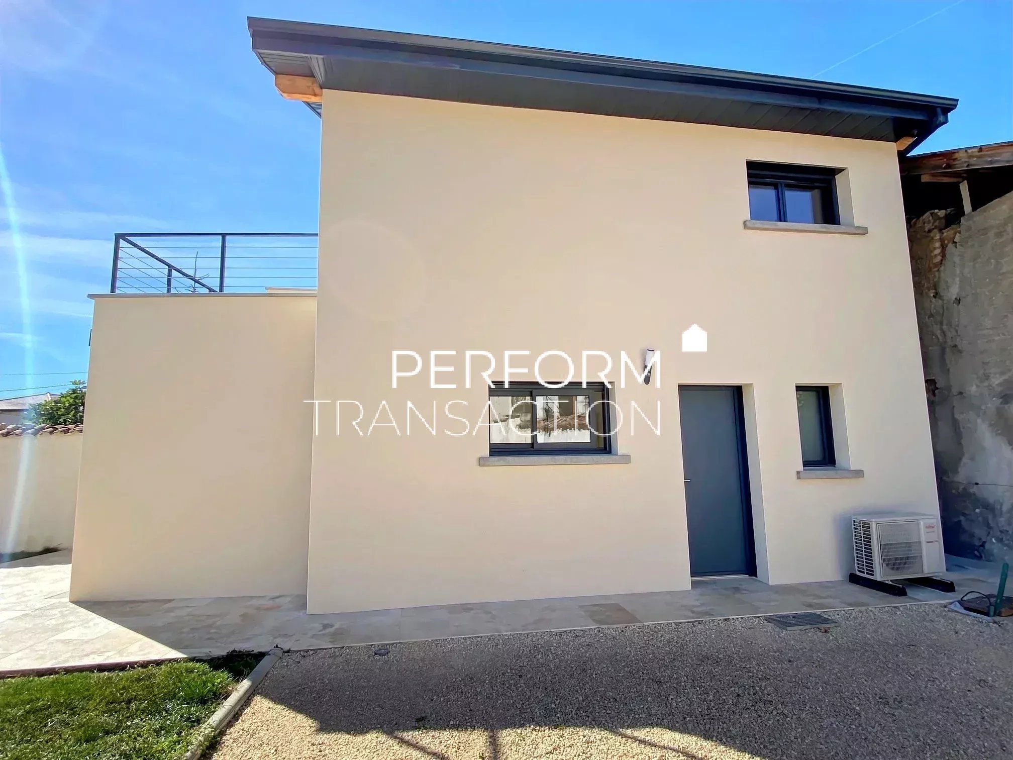 MAISON NEUVE 2025/2026 JAMAIS HABITÉE – 70,63 m² – 2 CHAMBRES – TERRAIN 200 m² – LA FRETTE