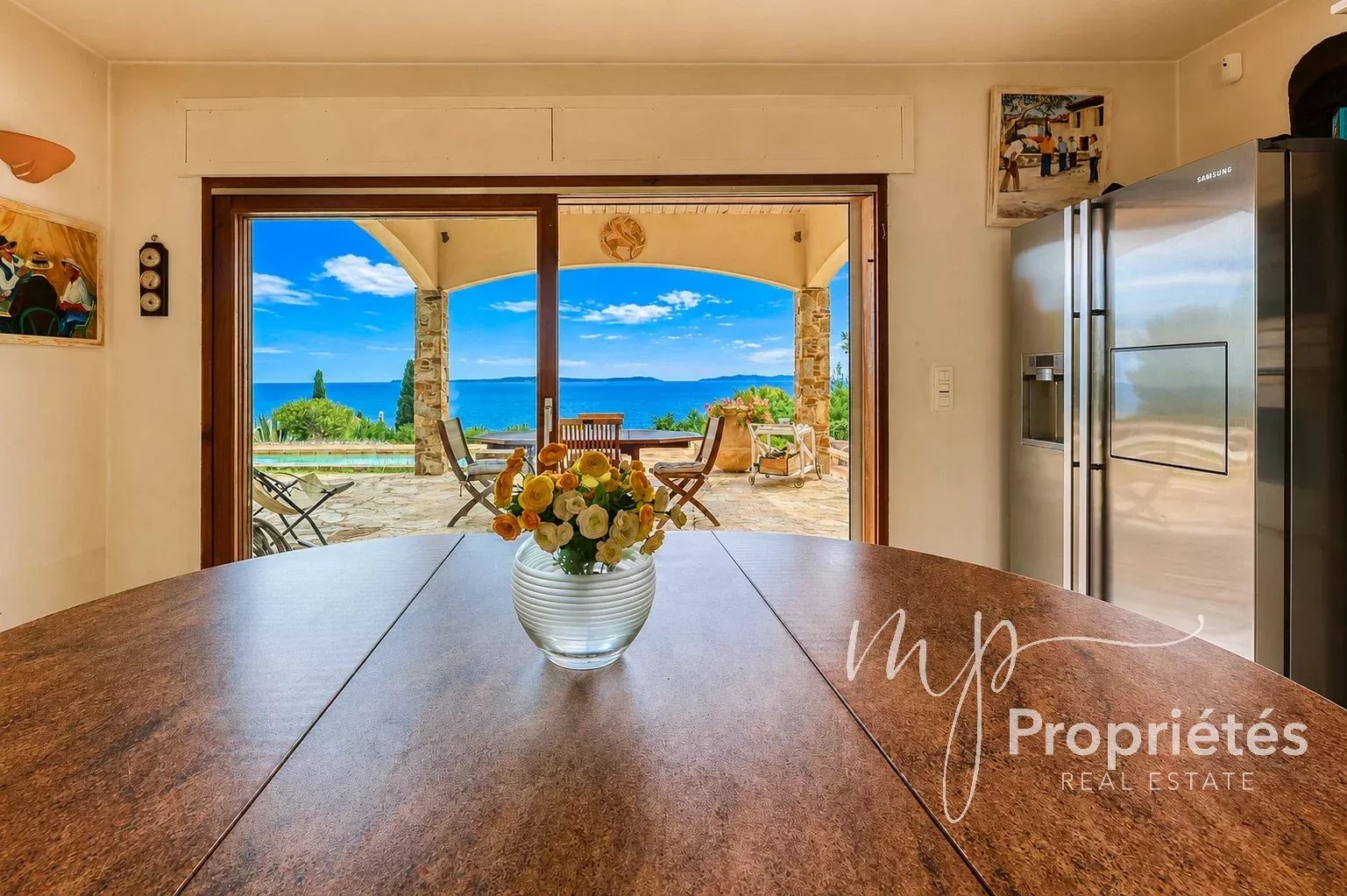 A VENDRE VILLA Rayol Canadel VUE MER PANORAMIQUE ET ACCÈS PLAGE À PIED