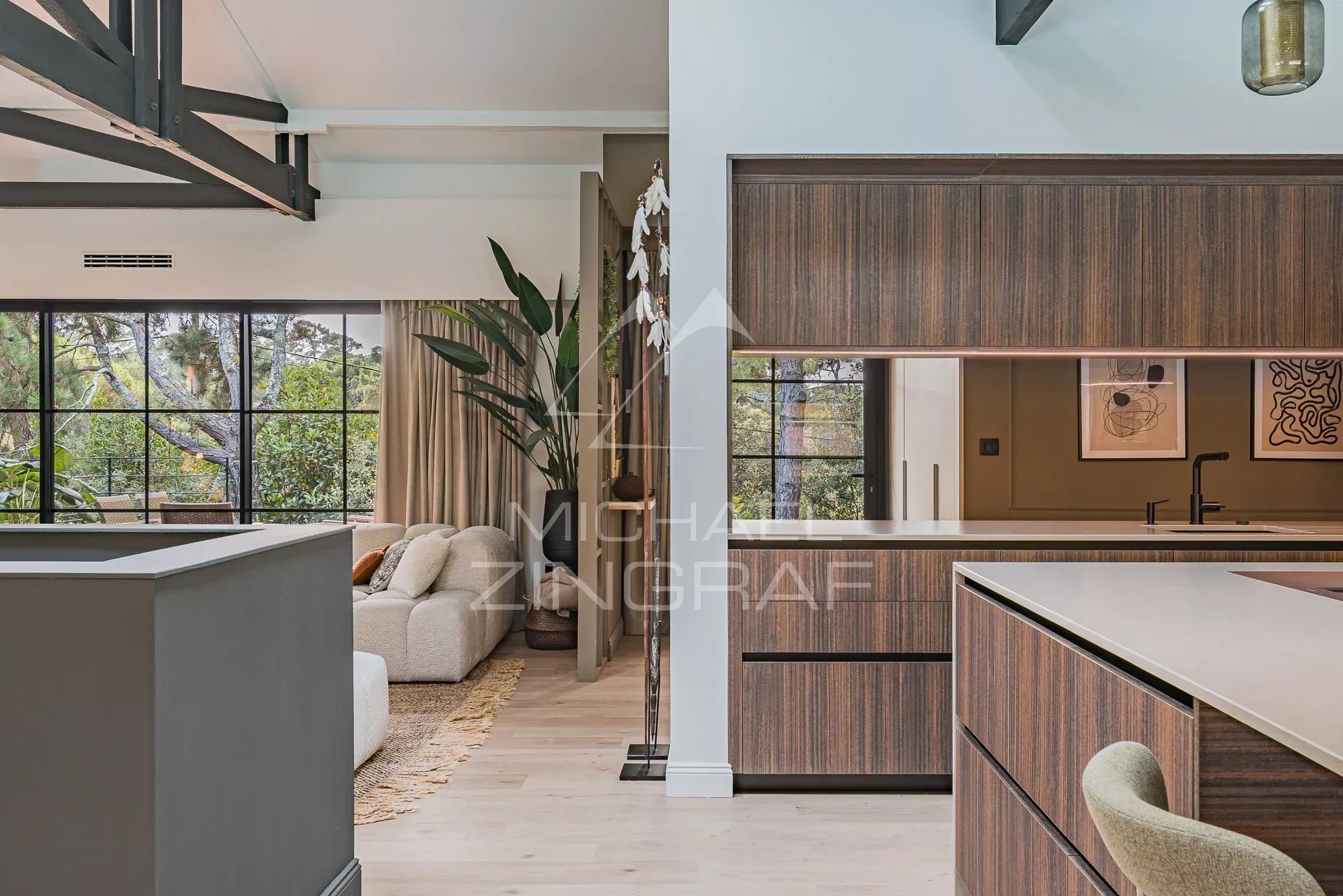 Villa 5 suites entièrement rénovée au Pyla