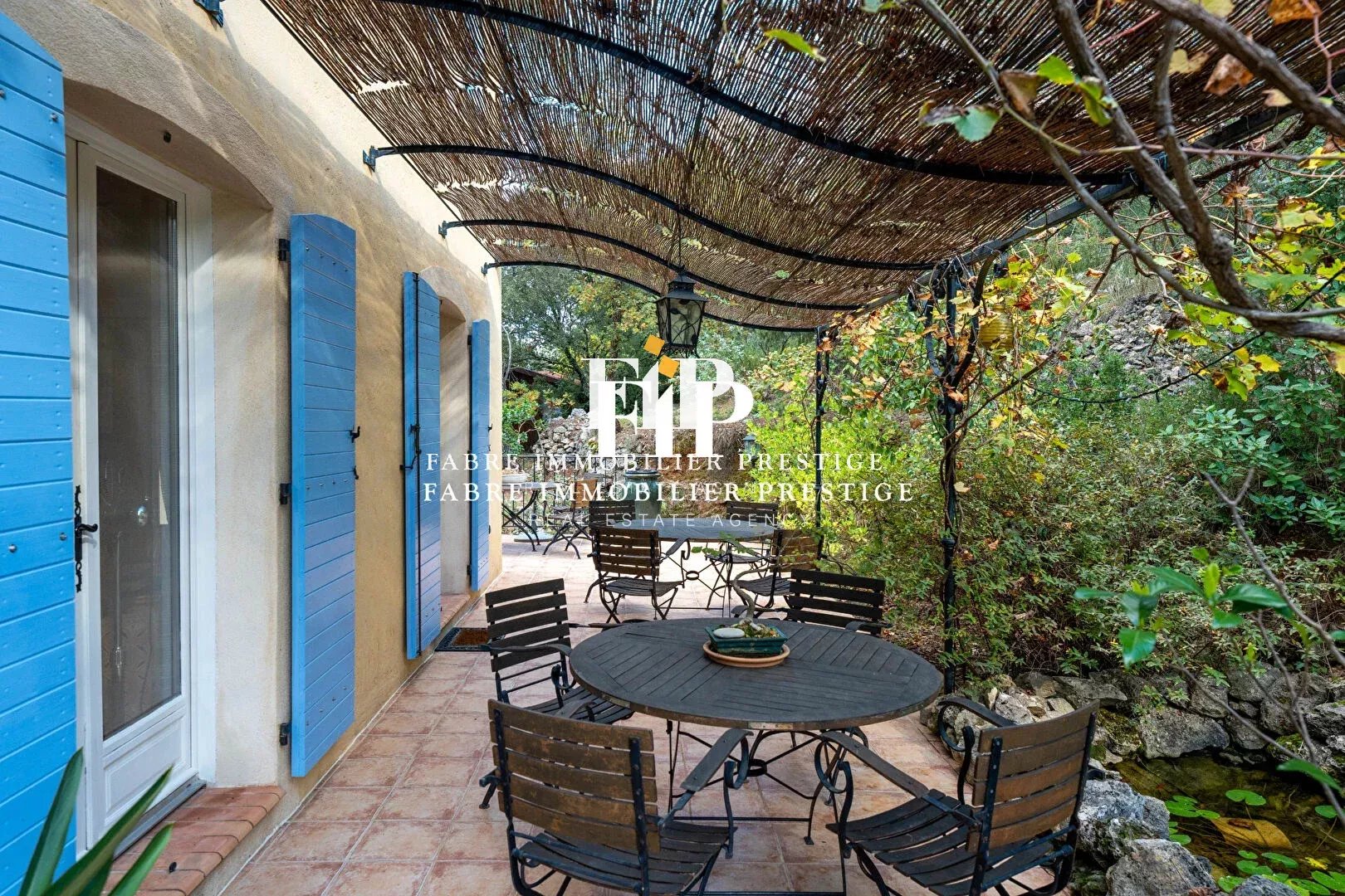 Bastide de charme à Bras 12 pièce(s) 341 m2