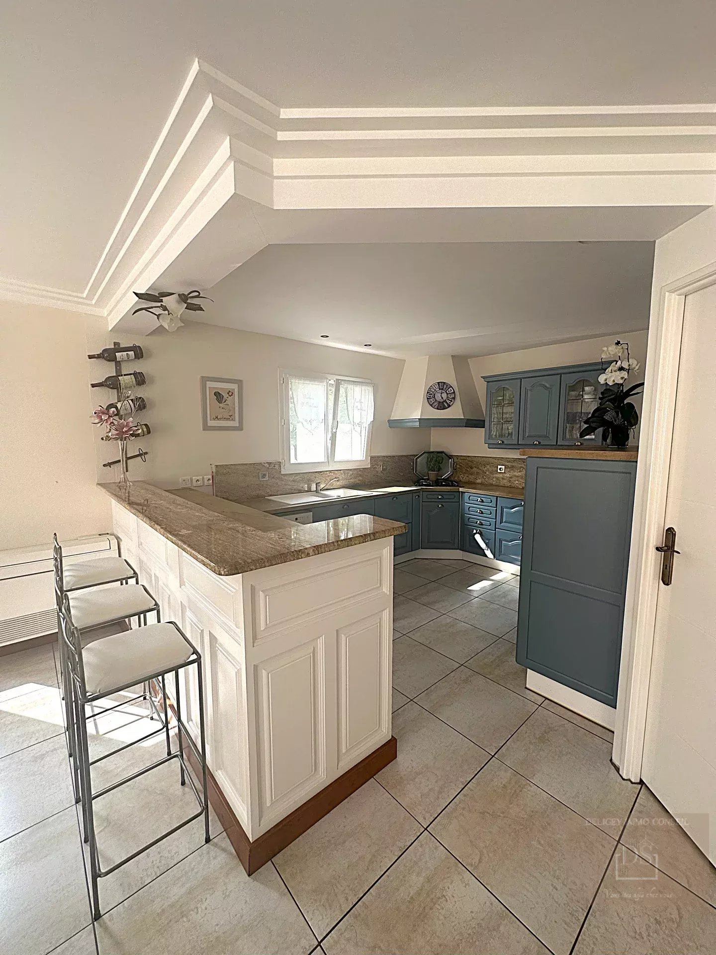 HOUSE 5 ROOMS 125 M2