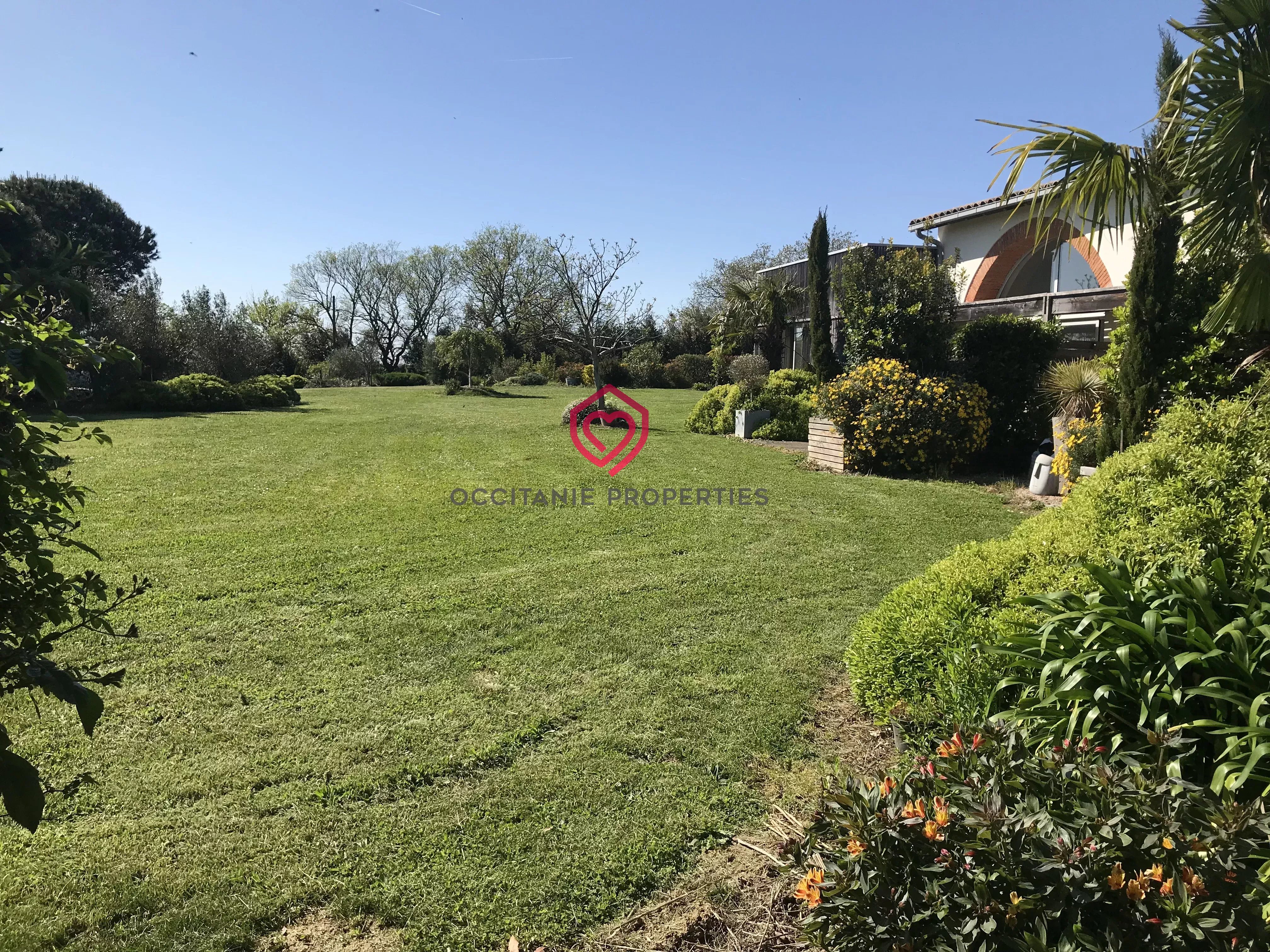 Magnifique Maison d'architecte avec vue panoramique et jardin paysagé à 25 min de TOULOUSE