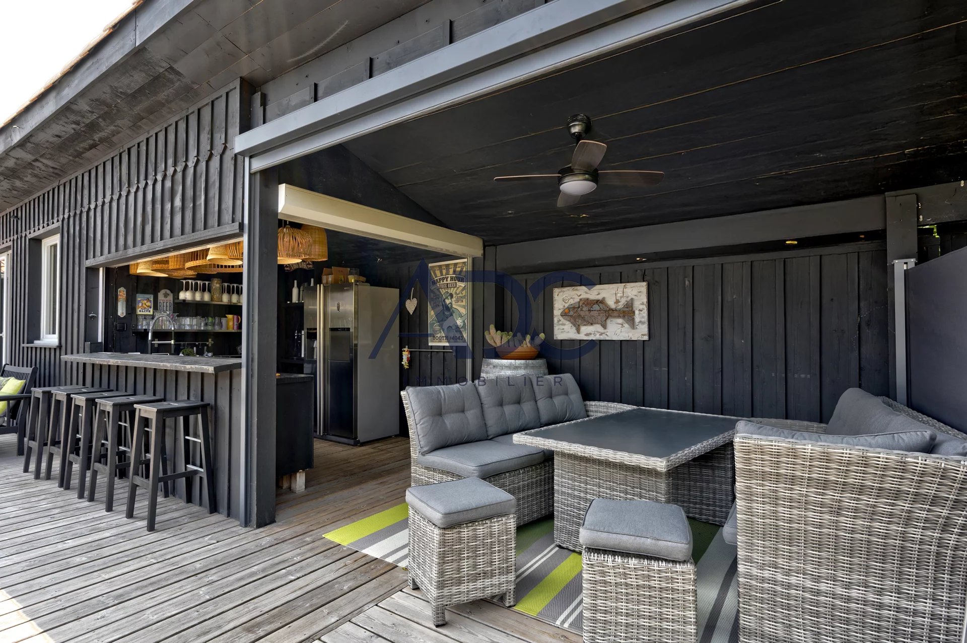MARTIGNAS SUR JALLE - PROPRIETE D’EXCEPTION 210 m2 - PISCINE JARDIN EXOTIQUE GARAGE - ELEGANCE & ART DE VIVRE AUX PORTES DE BORDEAUX