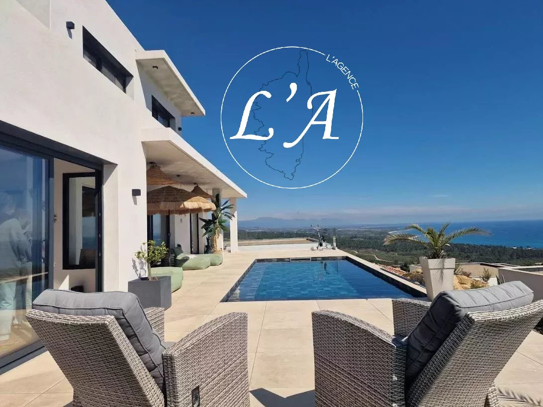 Solenzara - Villa with panoramic sea view and heated pool
