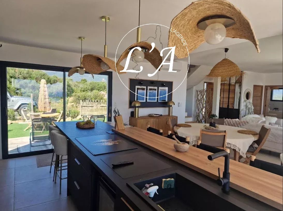 Solenzara - Villa with panoramic sea view and heated pool