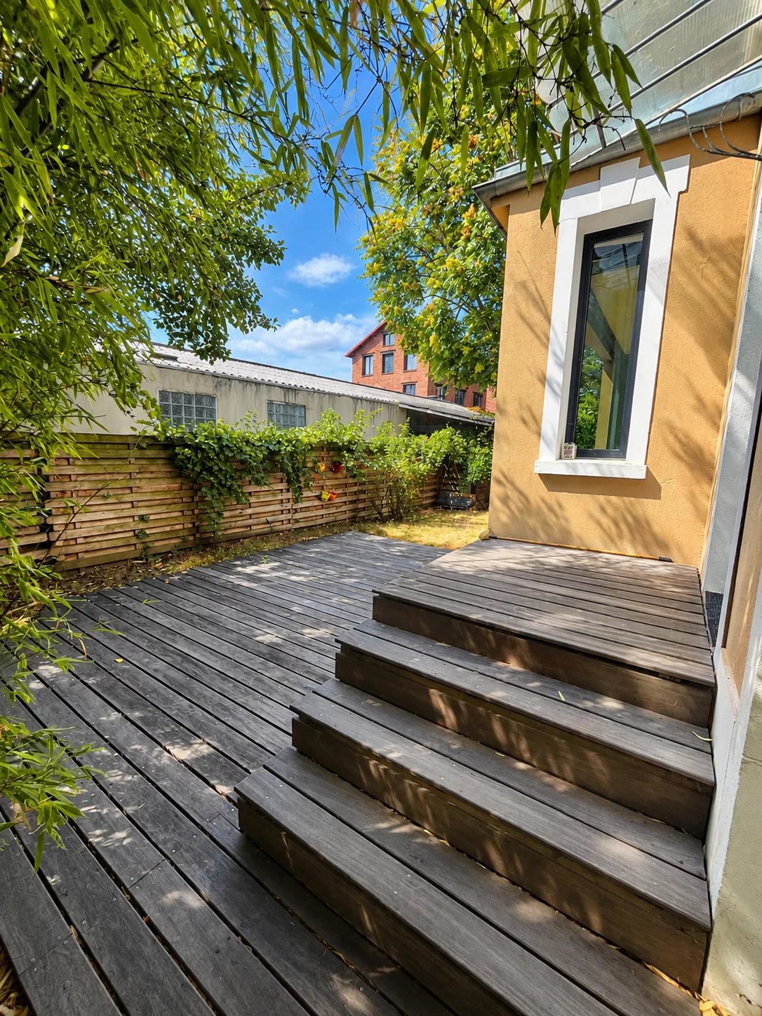 MONTREUIL CENTRE-VILLE – MAISON D’ARCHITECTE AVEC JARDIN – 165,51 M²