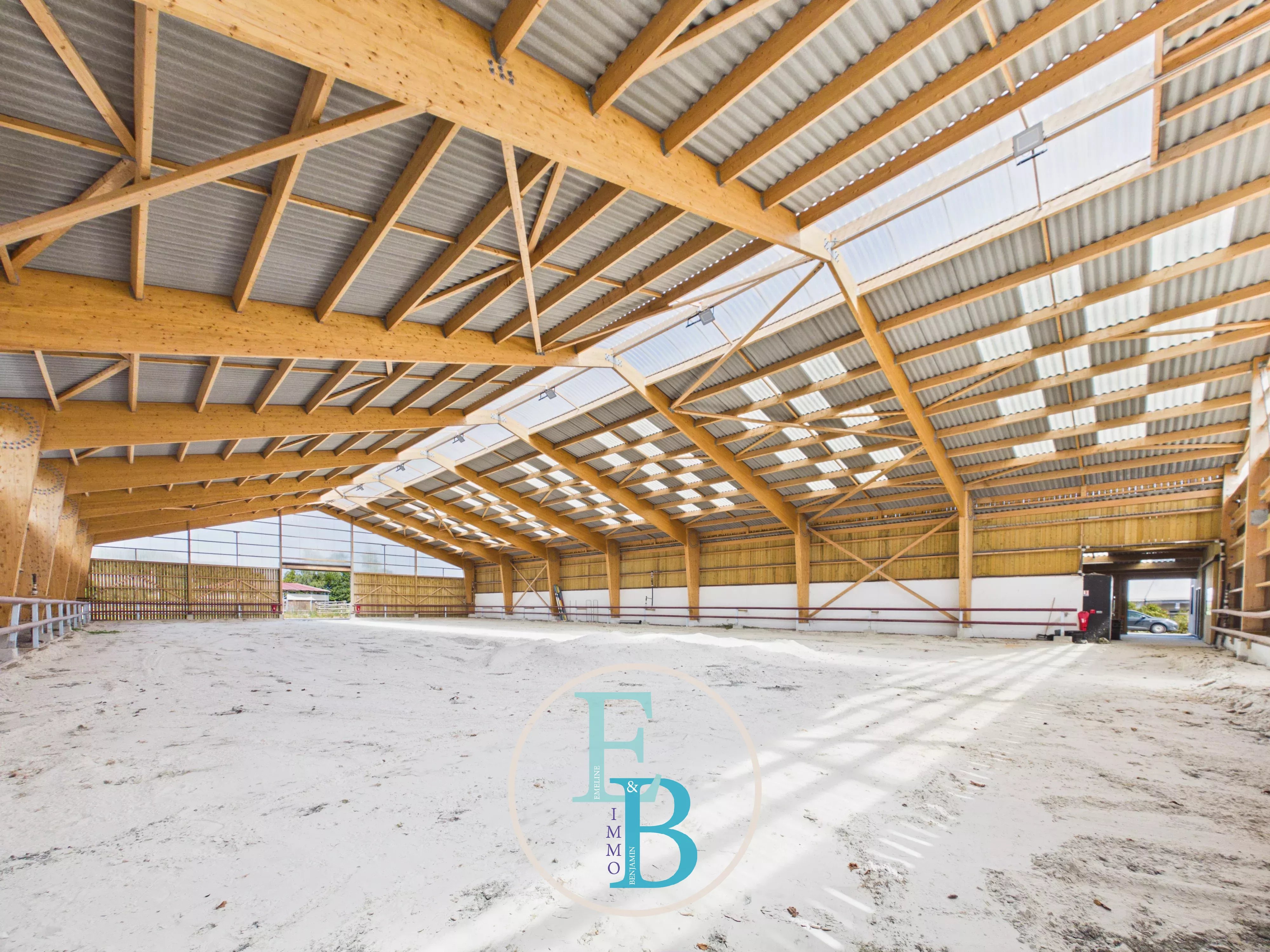 GRANGUES (PAYS D'AUGE) - CENTRE D'ENTRAINEMENT ET DE REEDUCATION EQUIN AVEC BALNEOTHERAPIE