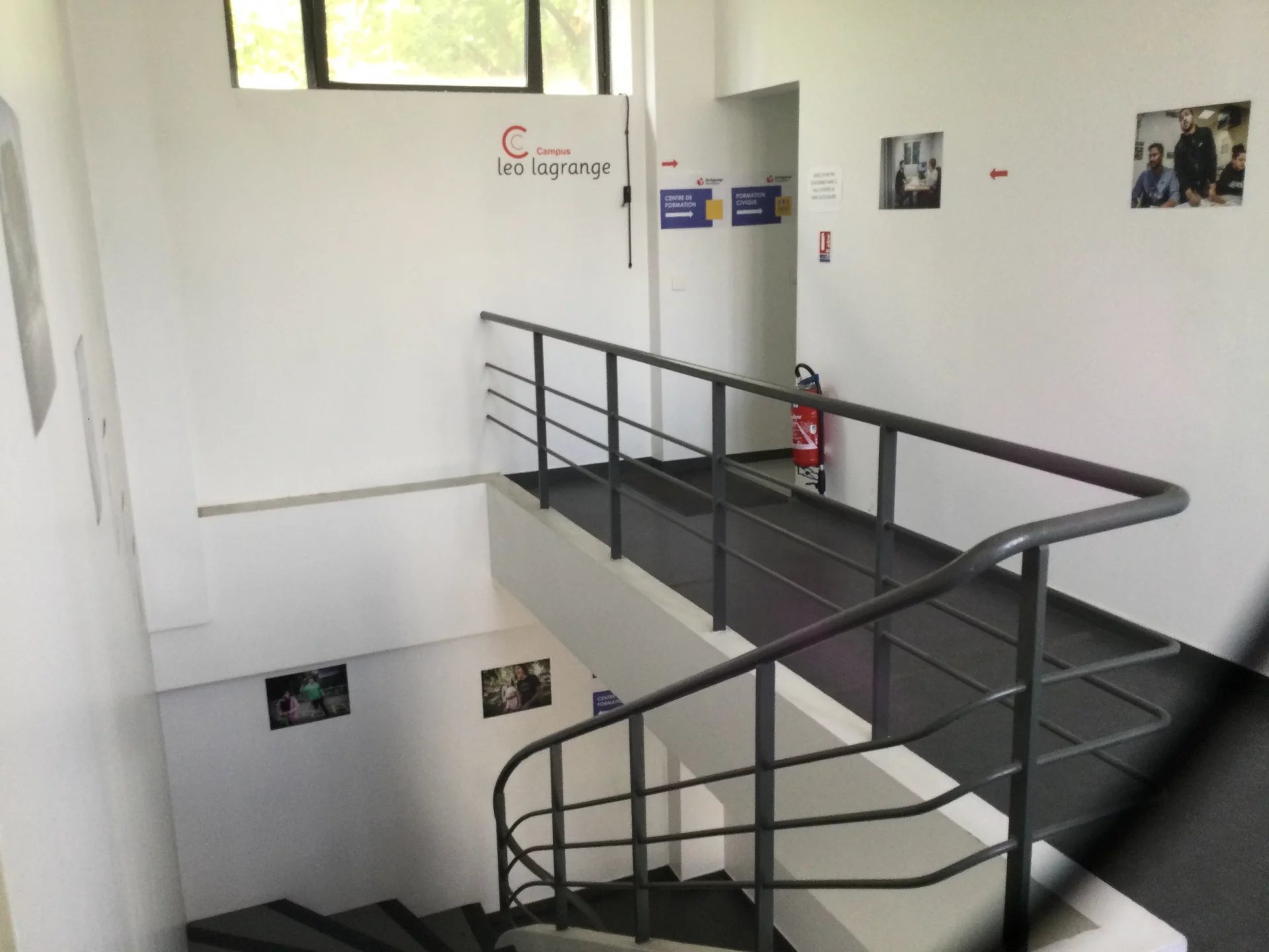 EXCLUSIVITÉ - IMMEUBLE 1 500 M² AVEC 6 PARKINGS