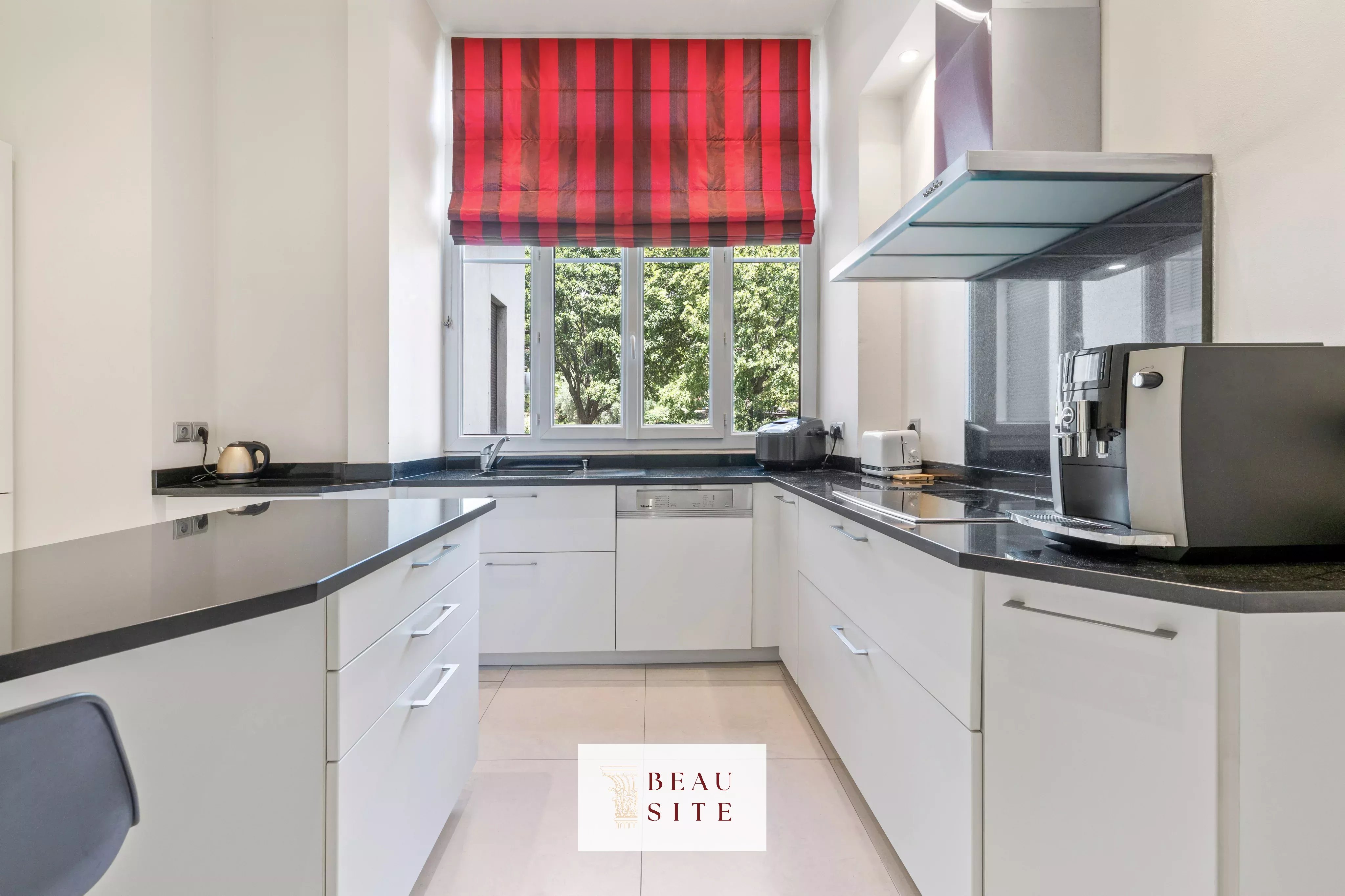Nice - Bas Cimiez : Appartement bourgeois 4 pièces d’exception