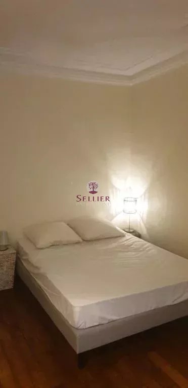 Appartement 3 Pièces 2 Chambres Coliving Paris 13e — Gobelins / Bd Arago — Salle de bain rénovée, Calme sur cour, Haussmannien