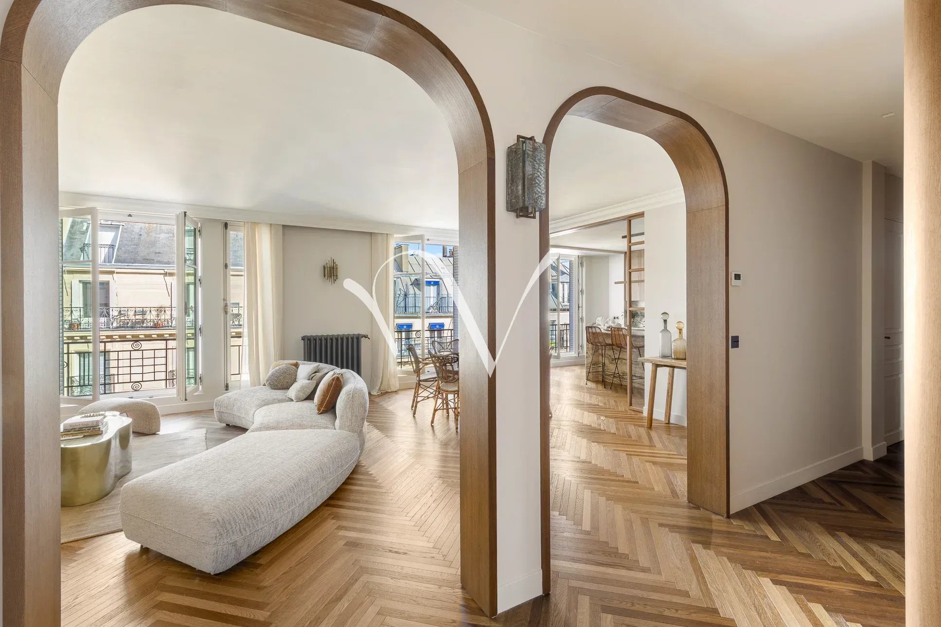 A deux pas de la Place Saint-Sulpice, appartement avec trois chambres