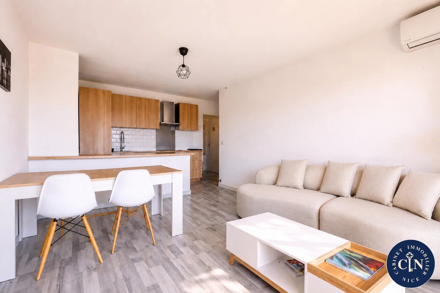 5 pièces 92 m² - Terrasse sud dernier étage - Gambetta -,possibilité garage en plus