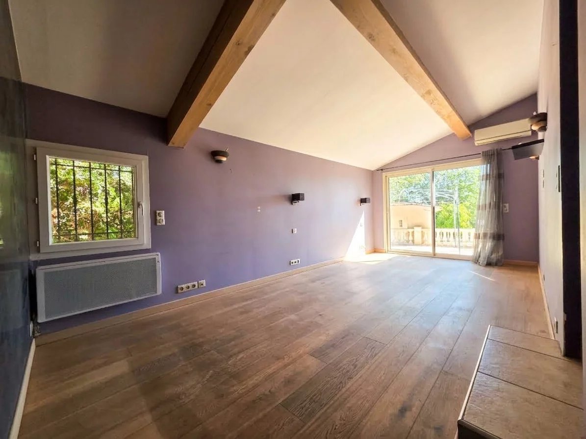Villa plain-pied 114 m² -  3 chambres -  piscine - garage
