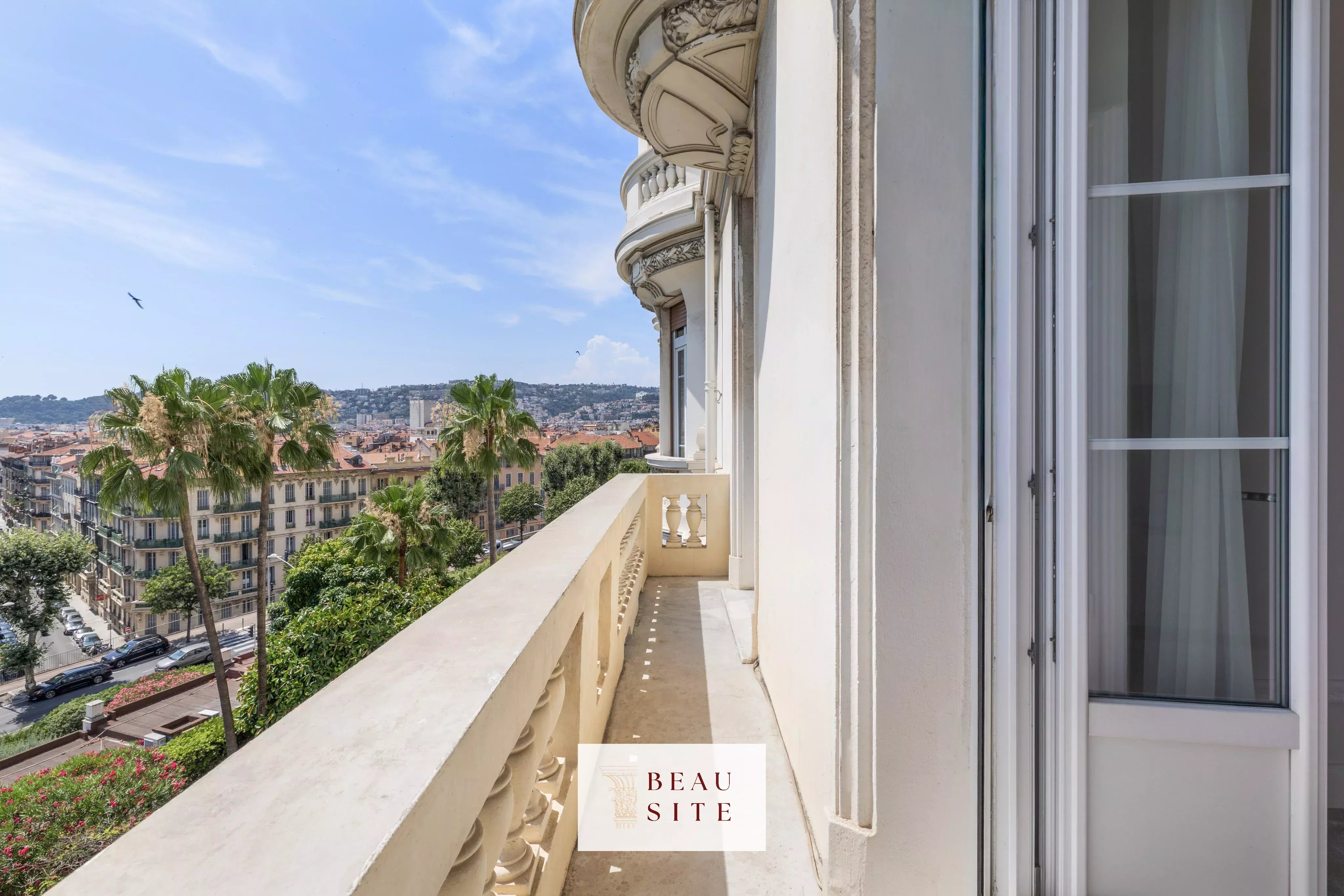 Nice - Bas Cimiez : Appartement bourgeois 4 pièces d’exception
