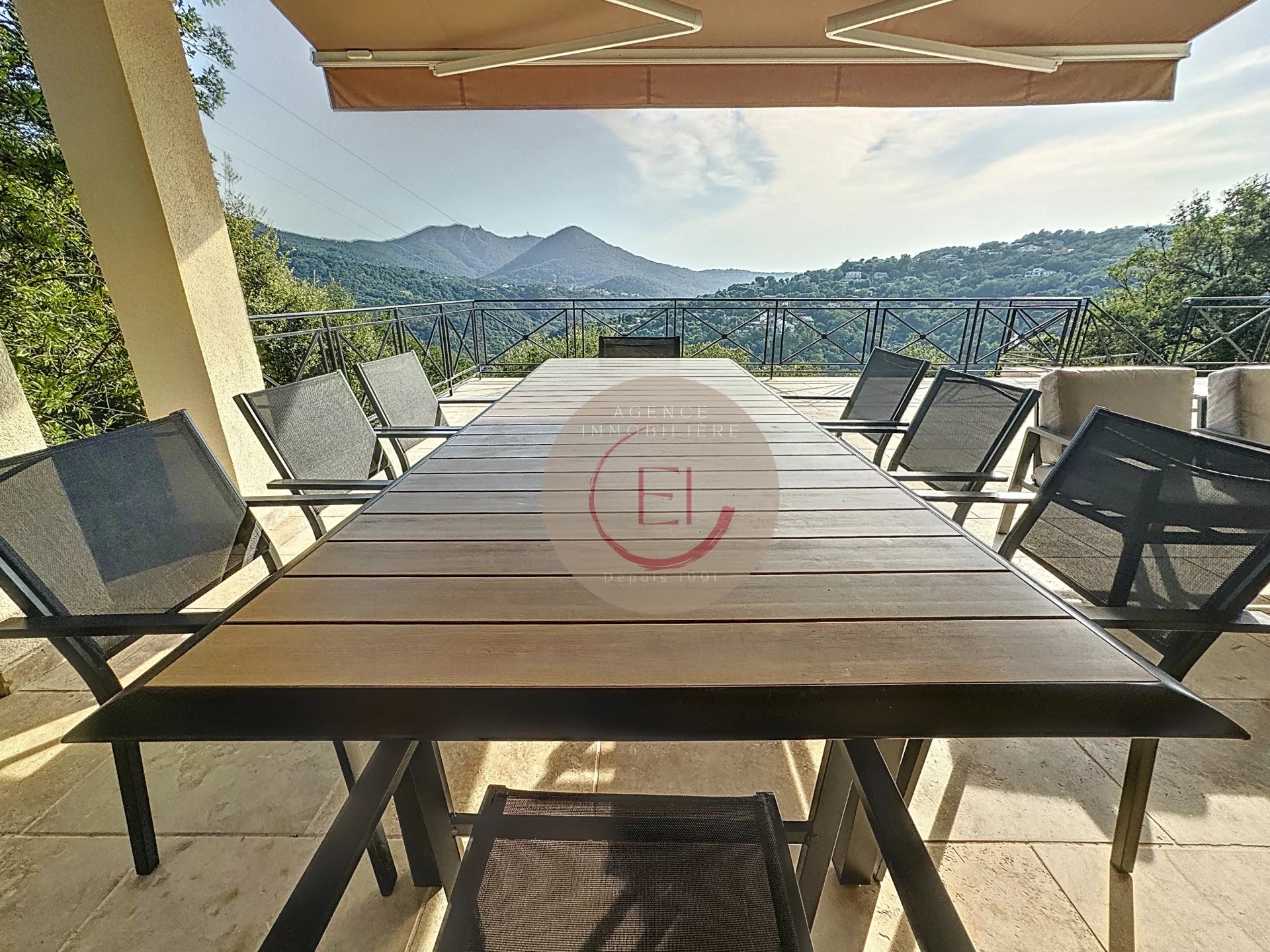 NICE ESTEREL VIEW