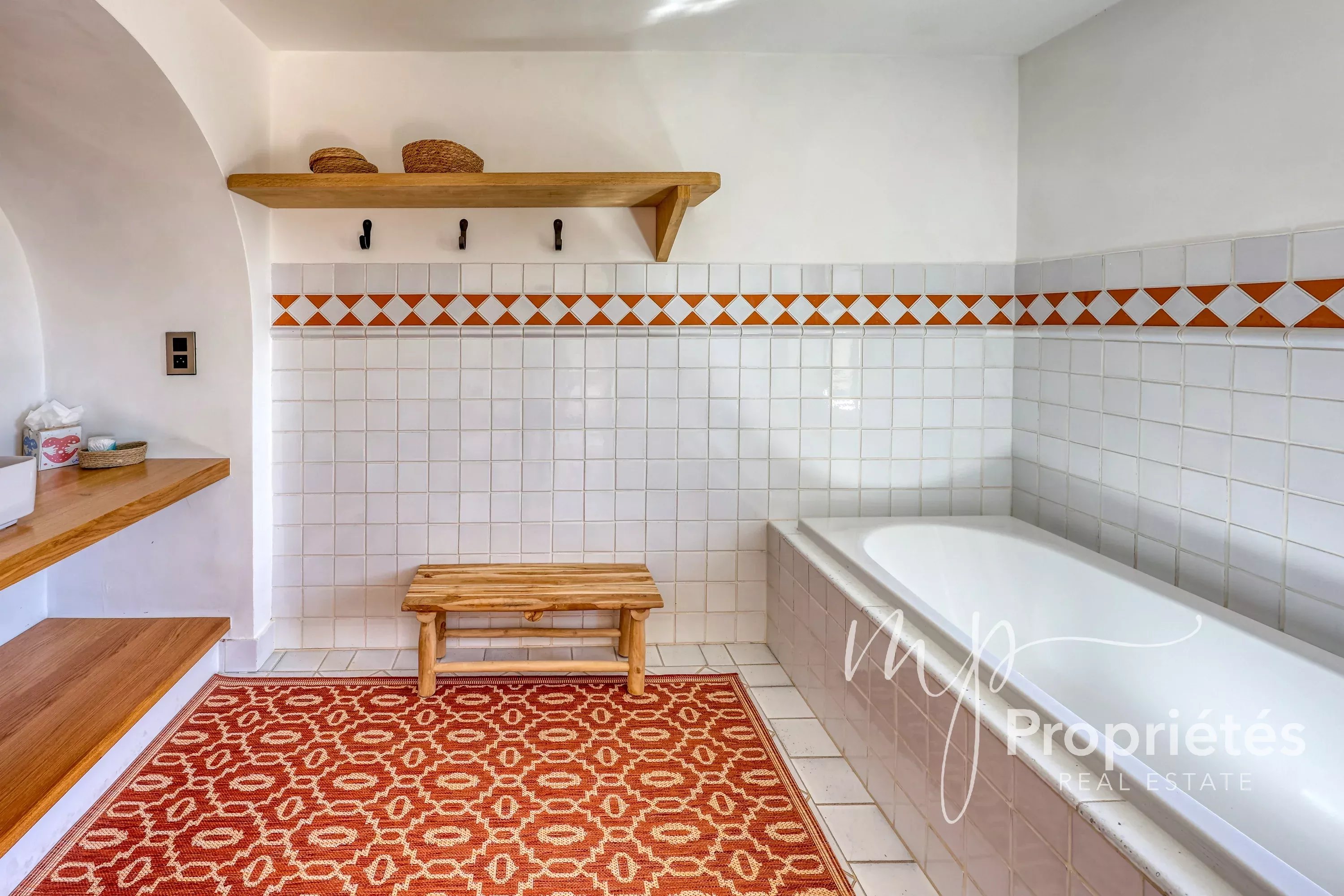 EXCLUSIVITE - Propriété d'exception 9 pièces