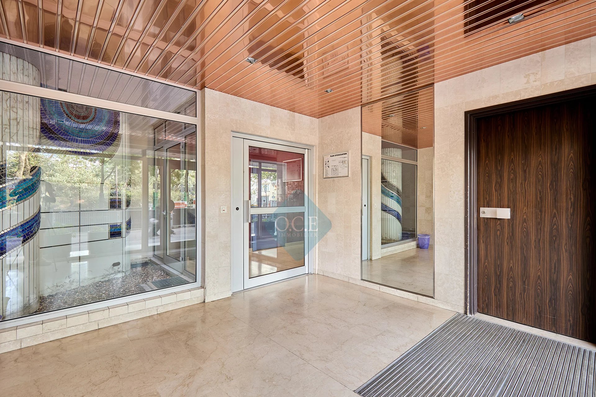 2-room apartment very bright, with parking