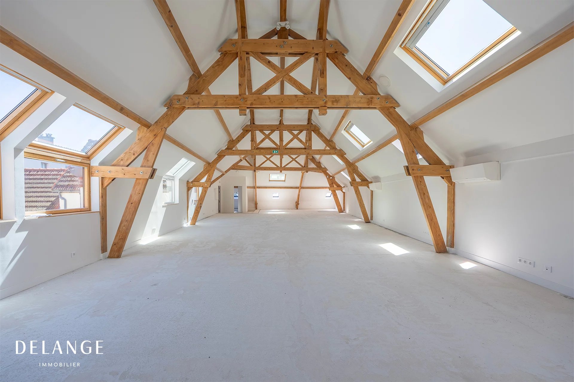 Loft 177 m² EPC A · Mixed use