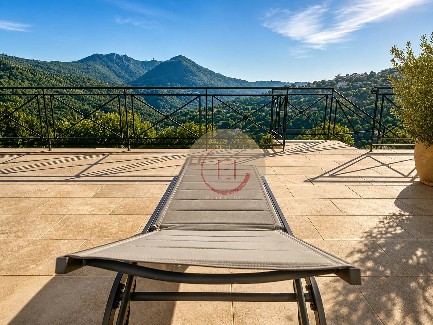 NICE ESTEREL VIEW