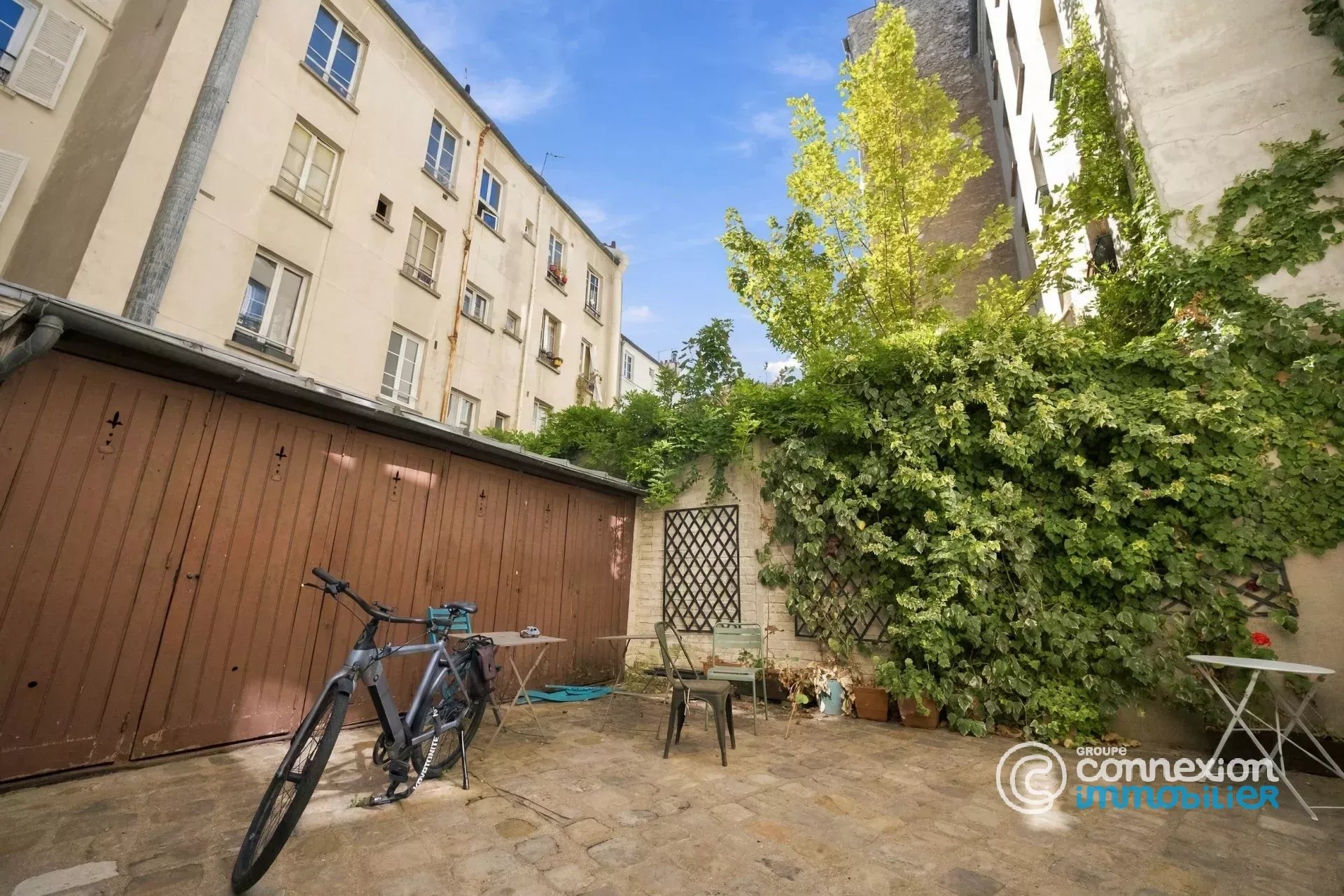 2 pièces - Village Abbesses