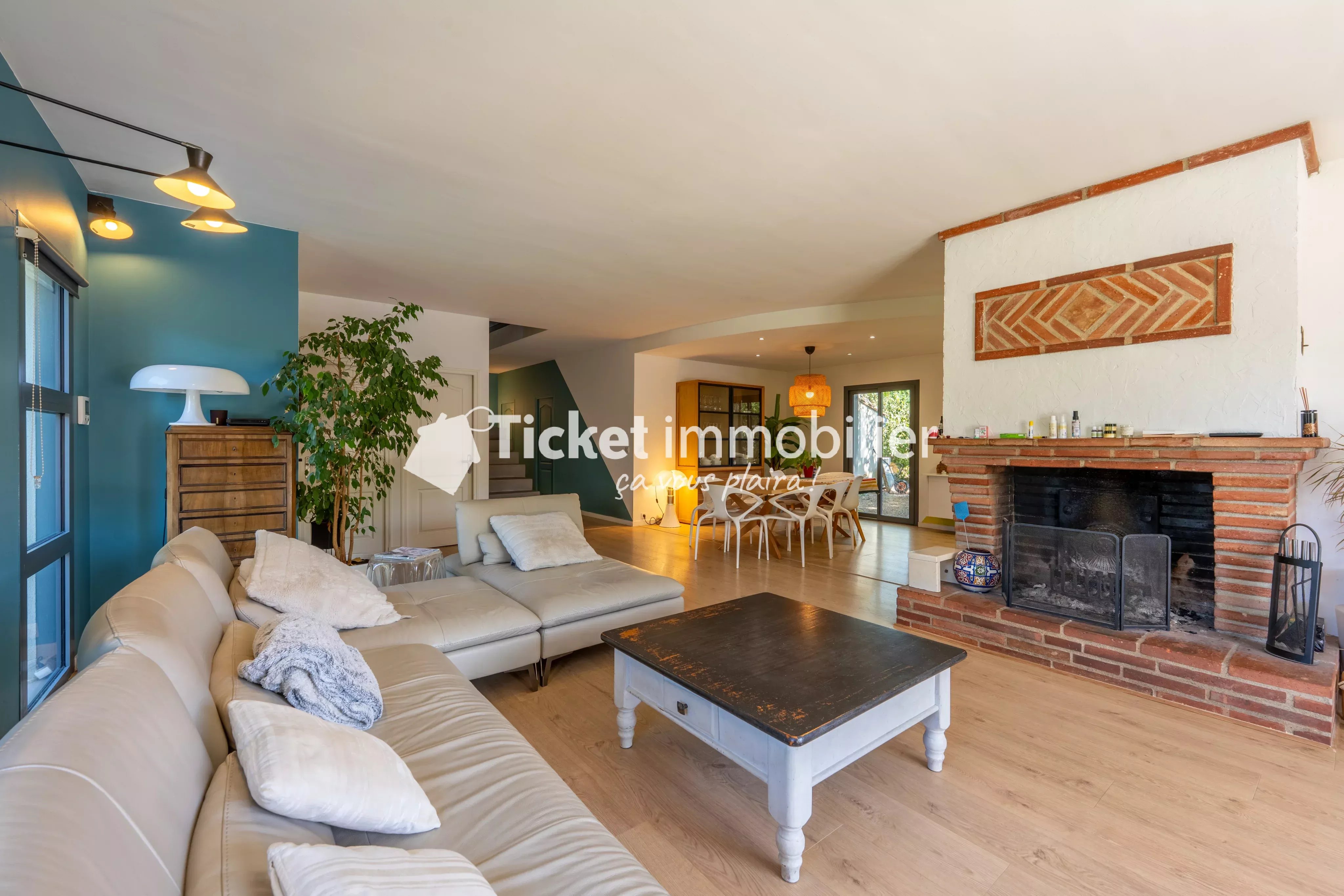 MAISON T7 235m2 AVEC PISCINE, GARAGE, TERRAIN ARBORE DE 1480m2, POMPE A CHALEUR NEUVE, DPE A, PROCHE TOULOUSE ETC ...