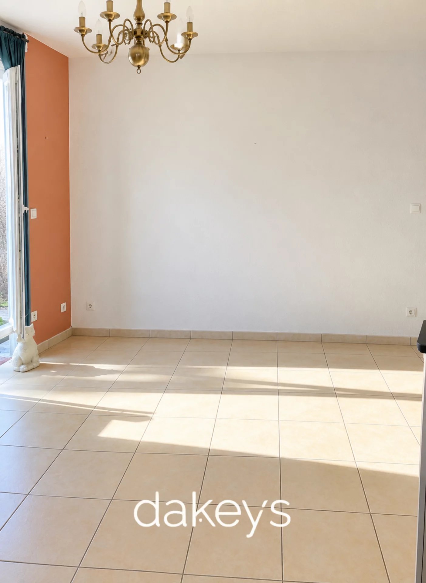 STUDIO AVEC JARDIN ET PARKING – LE PLAN DU CASTELLET