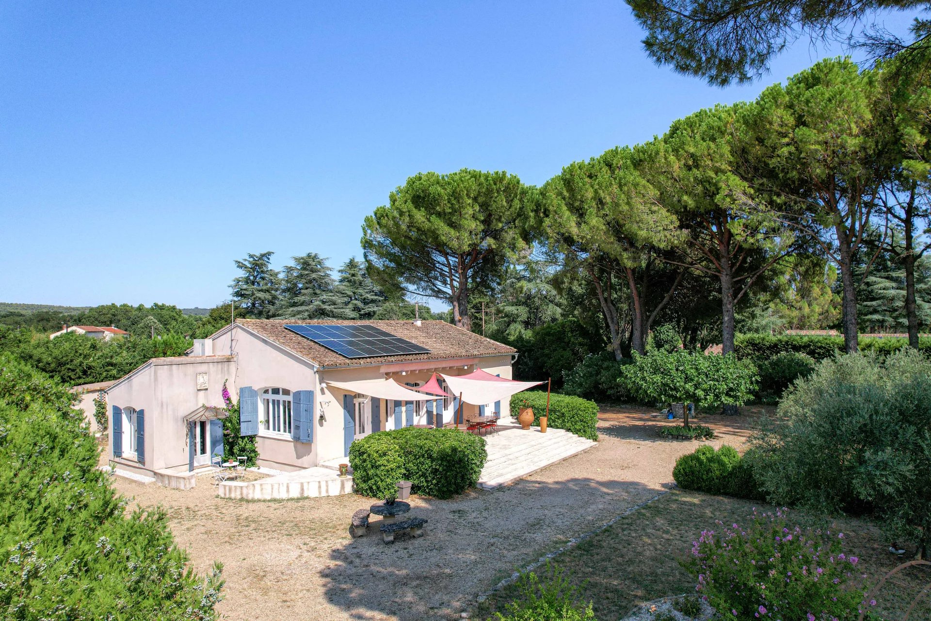 Uzès : charmante maison au cœur d'un bel environnement