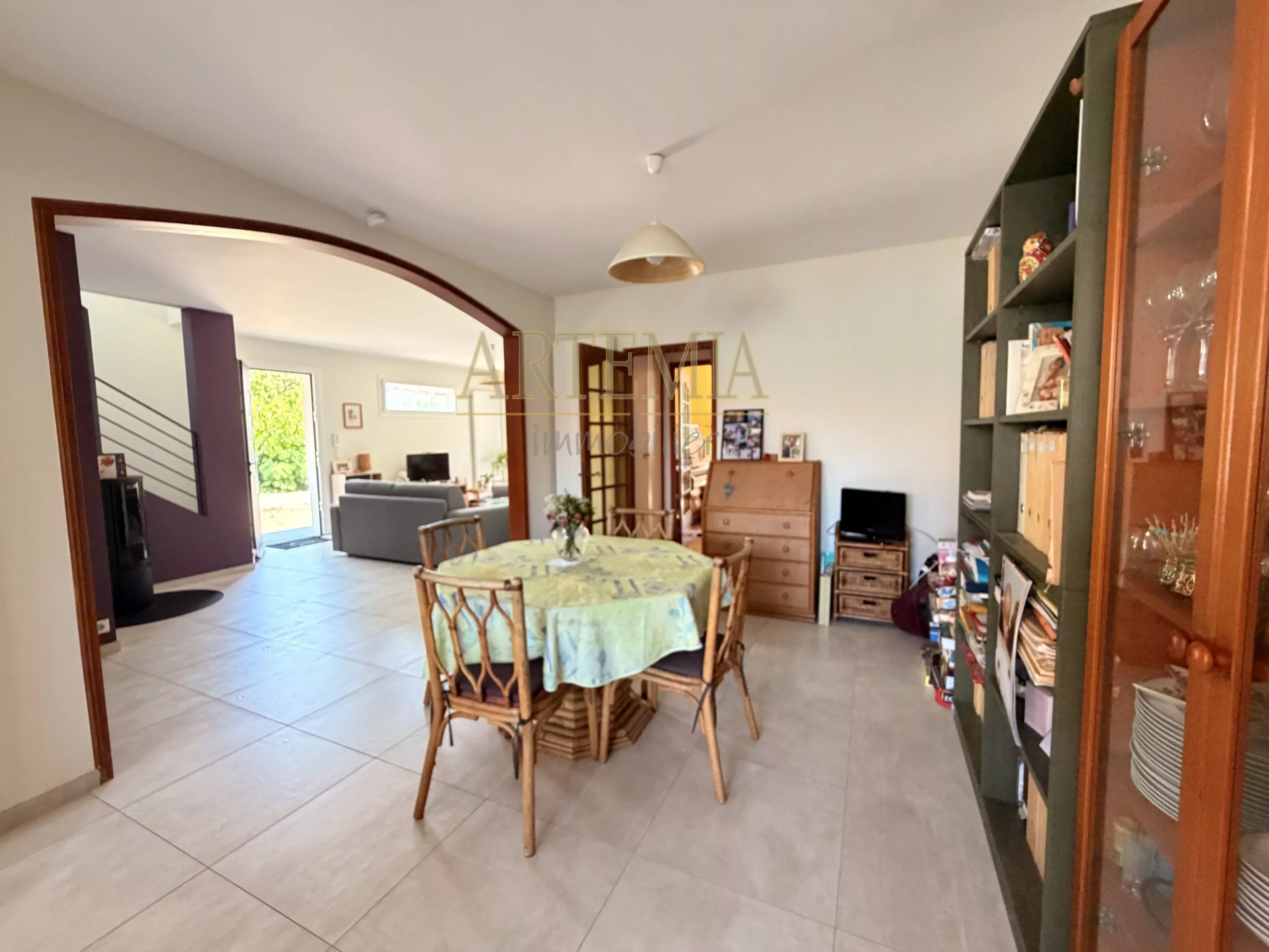 AIGUILLON 170m from the beach