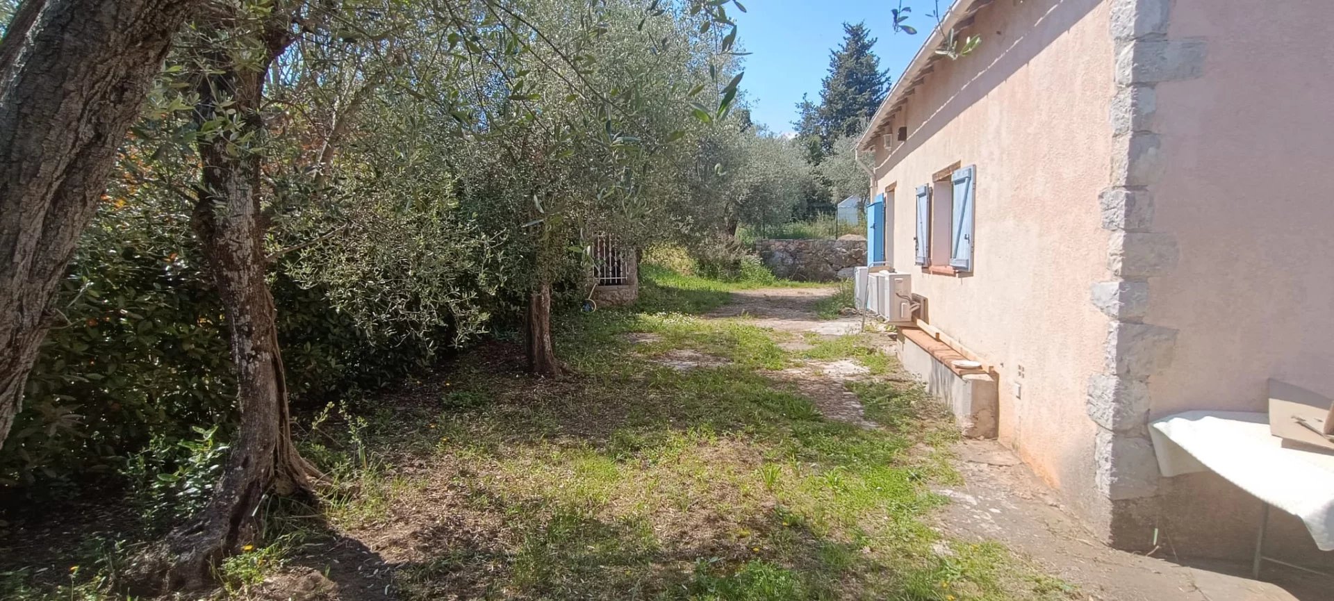Beautiful 260 m² property in Grasse St Jacques